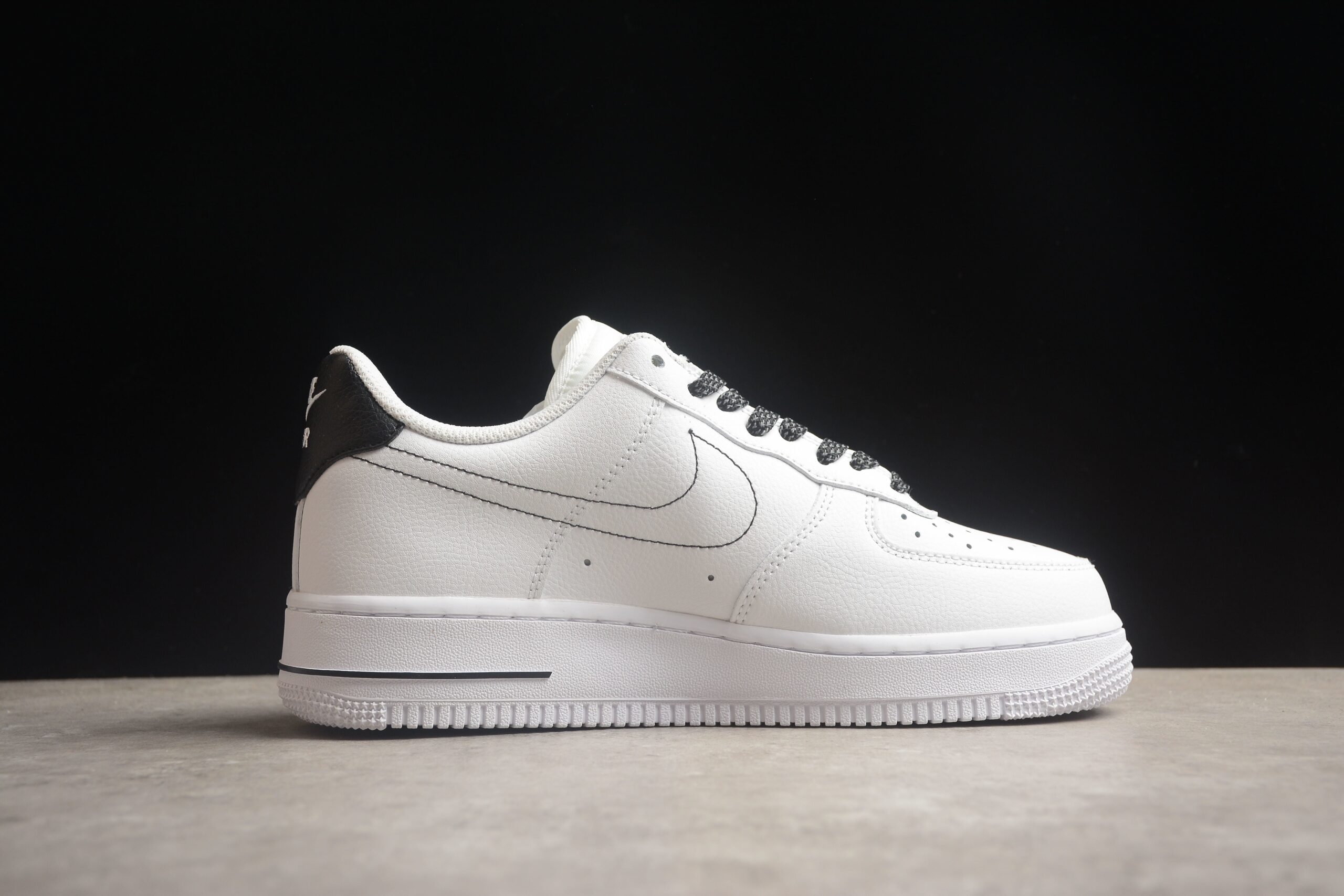 Stranger Things x Nk Air Force 1'07 Low CU9225-100