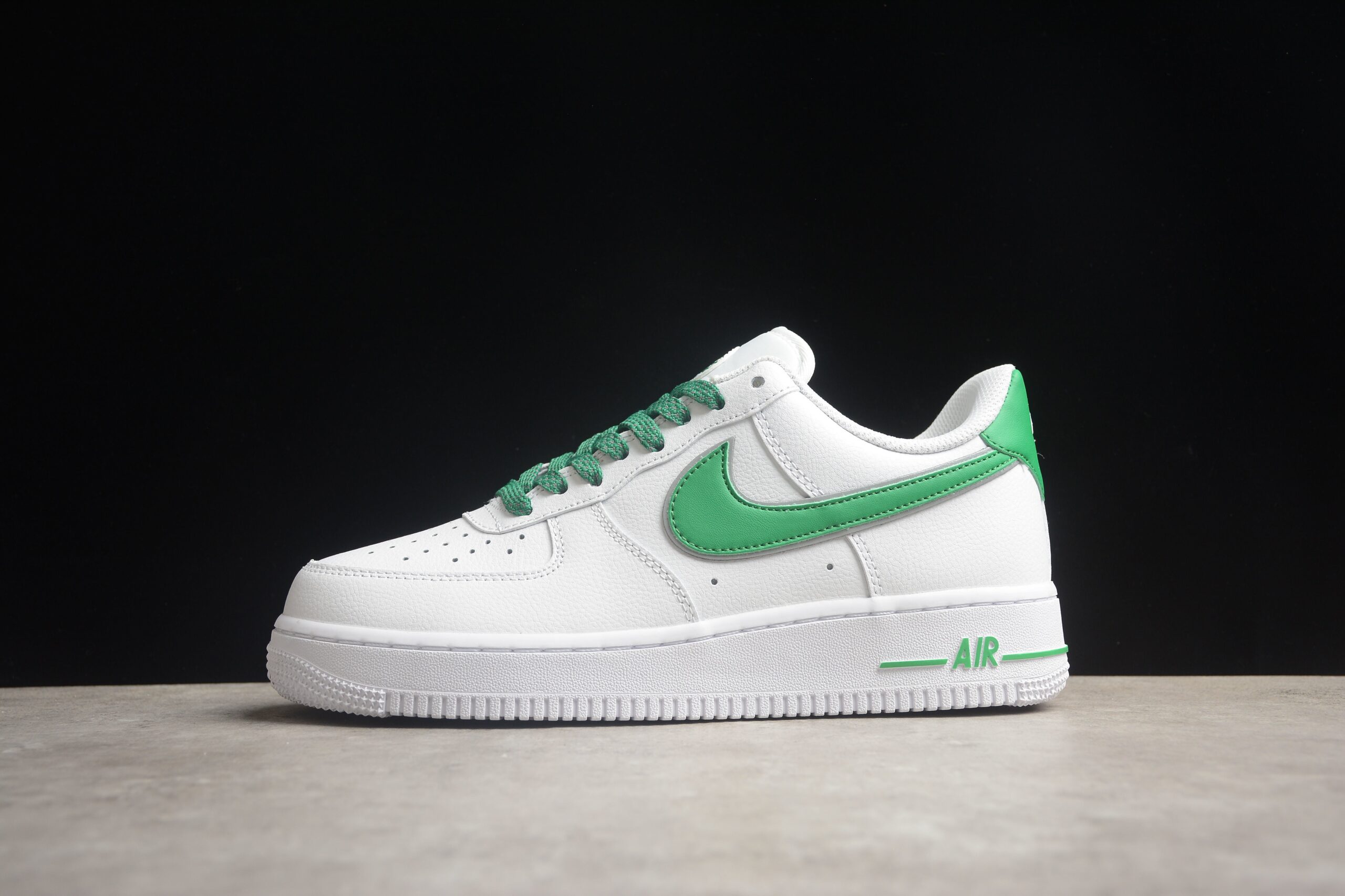 Stranger Things x Nk Air Force 1'07 Low "Hawkins High" CU9225-800 - Image 2