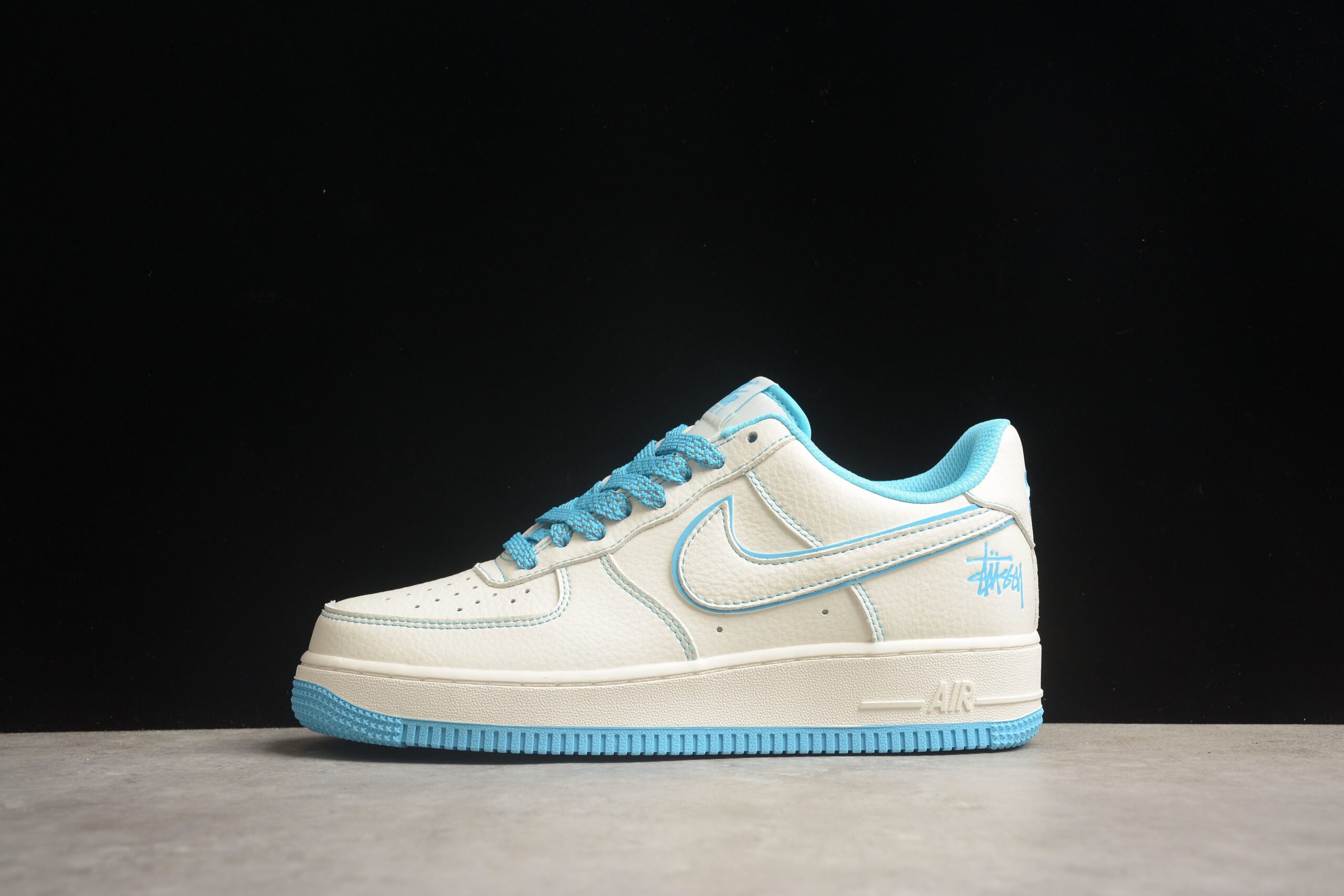 Stussy x Nk Air Force 1'07 Low UN1635-666 - Image 2