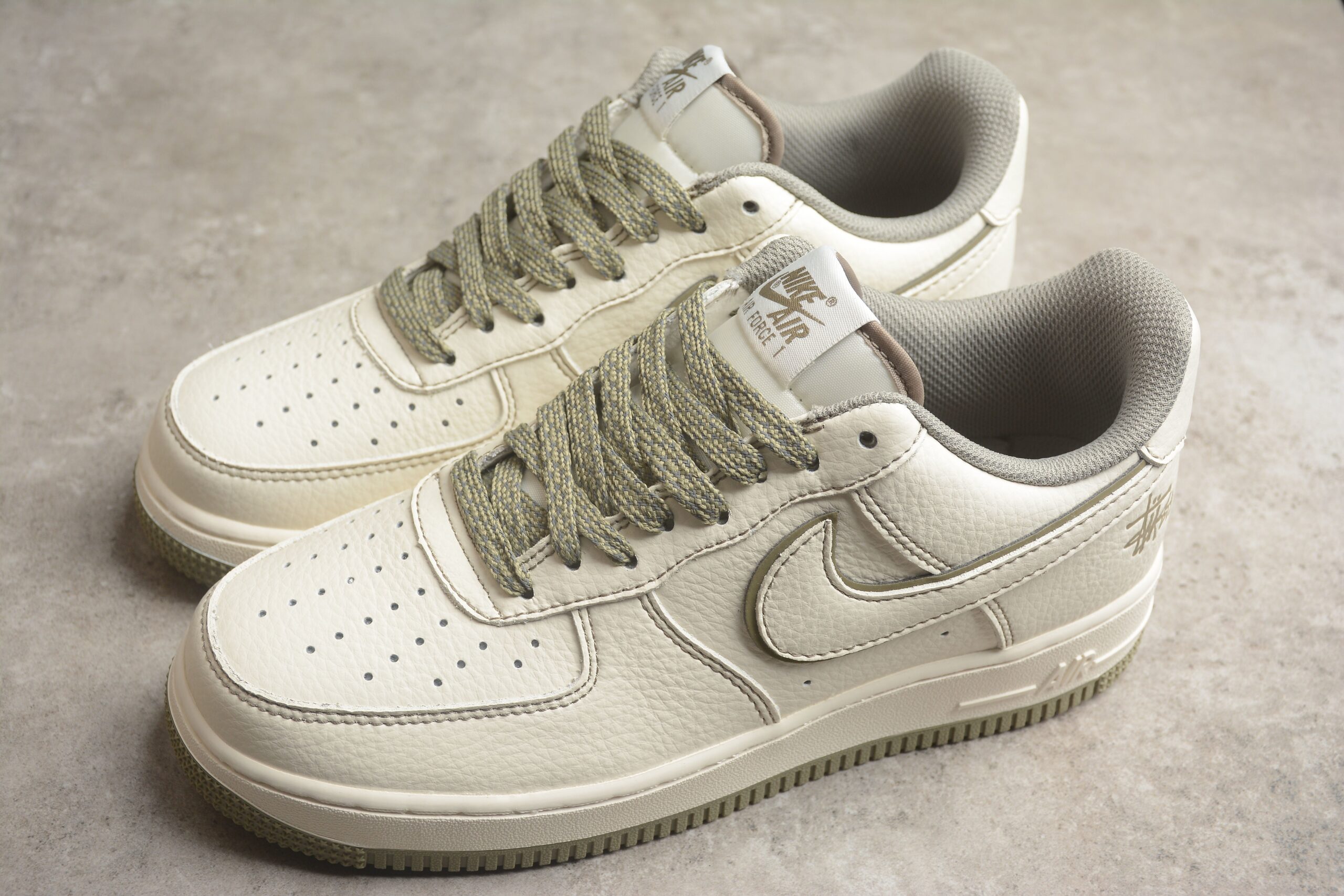 Stussy x Nk Air Force 1'07 Low UN1635-777 - Image 3