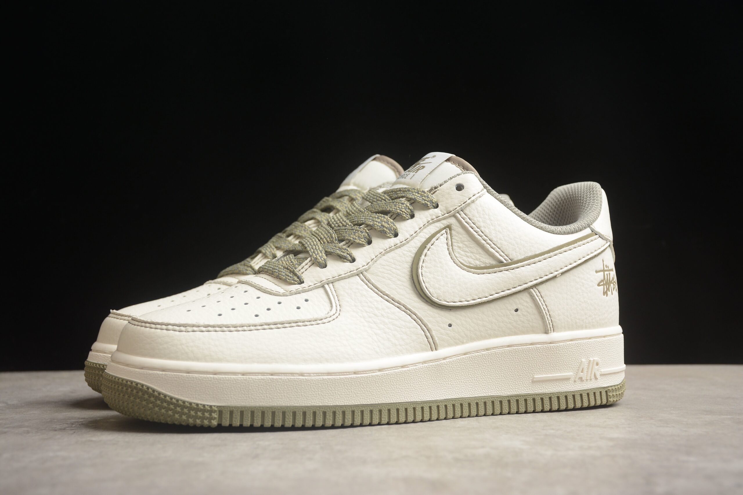 Stussy x Nk Air Force 1'07 Low UN1635-777 - Image 4