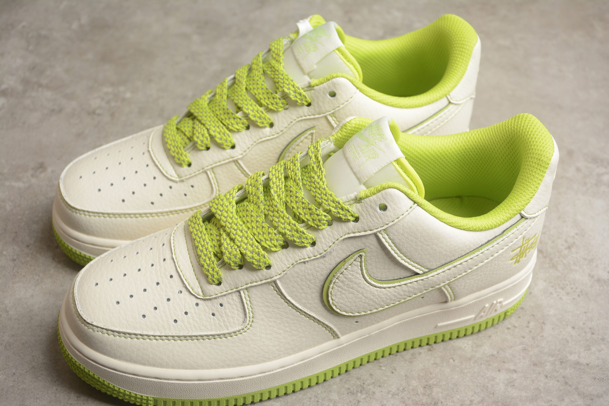 Stussy x Nk Air Force 1'07 Low UN1635-888 - Image 3