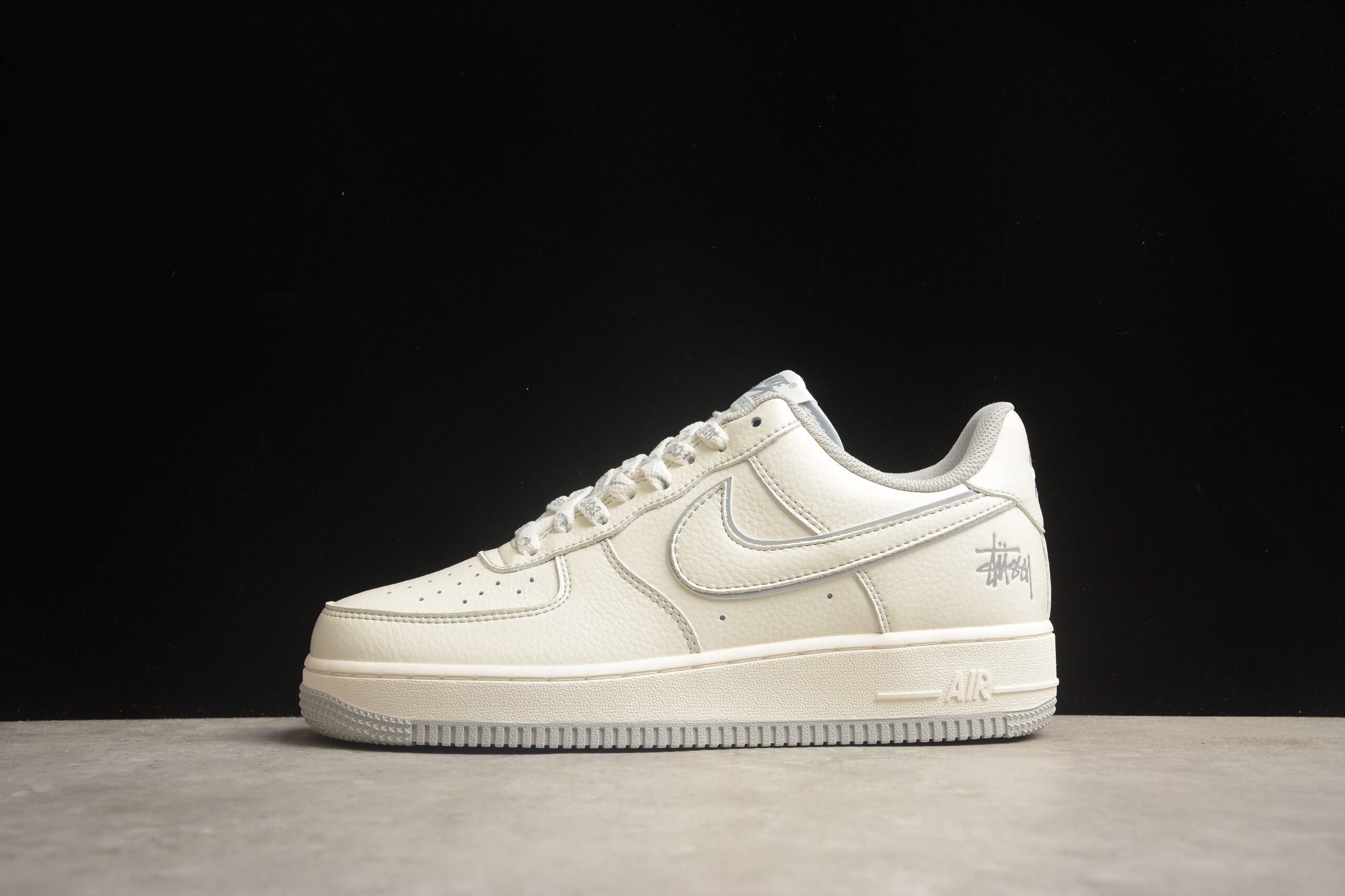 Stussy x Nk Air Force 1'07 Low UN1815-802 - Image 2