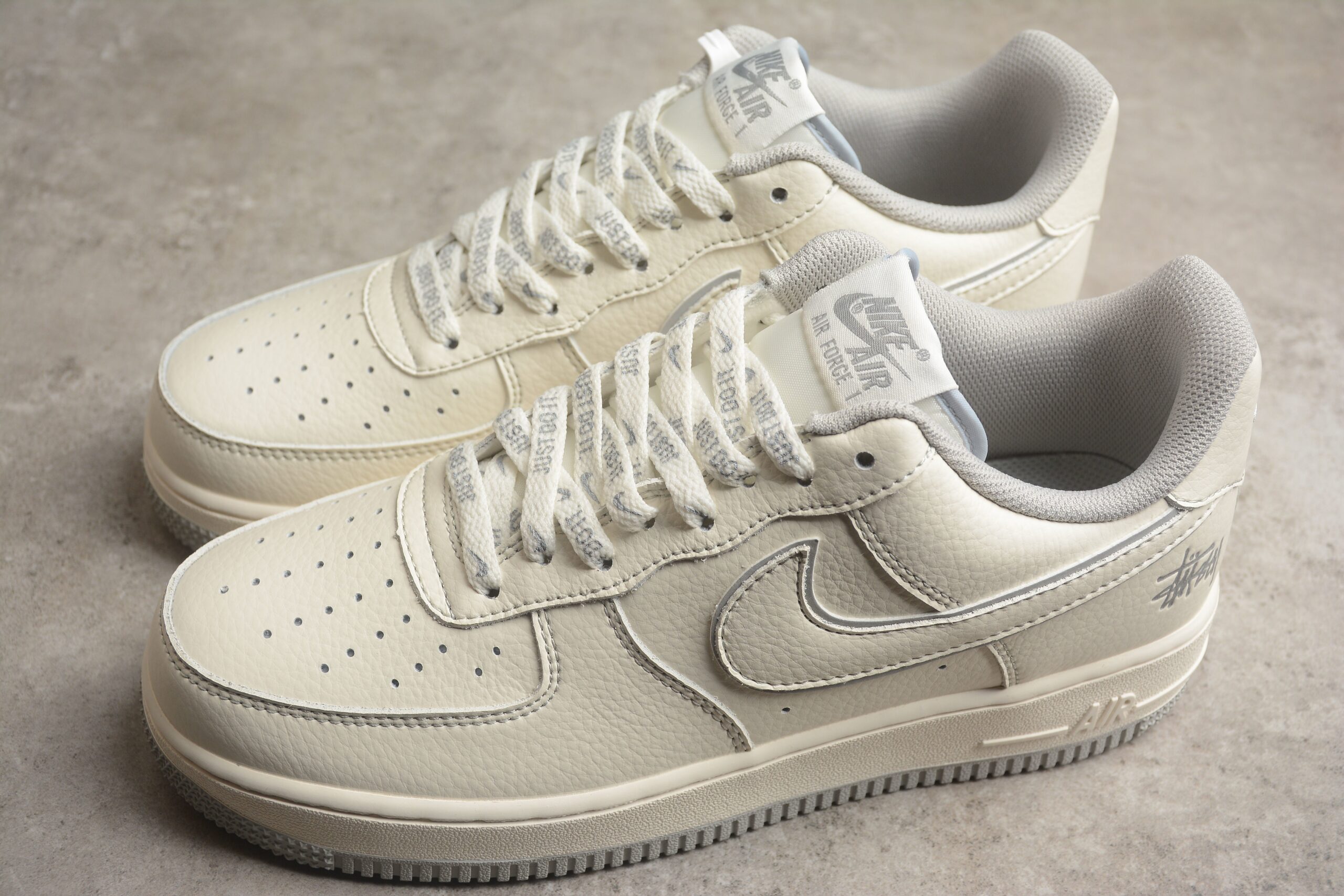 Stussy x Nk Air Force 1'07 Low UN1815-802 - Image 3