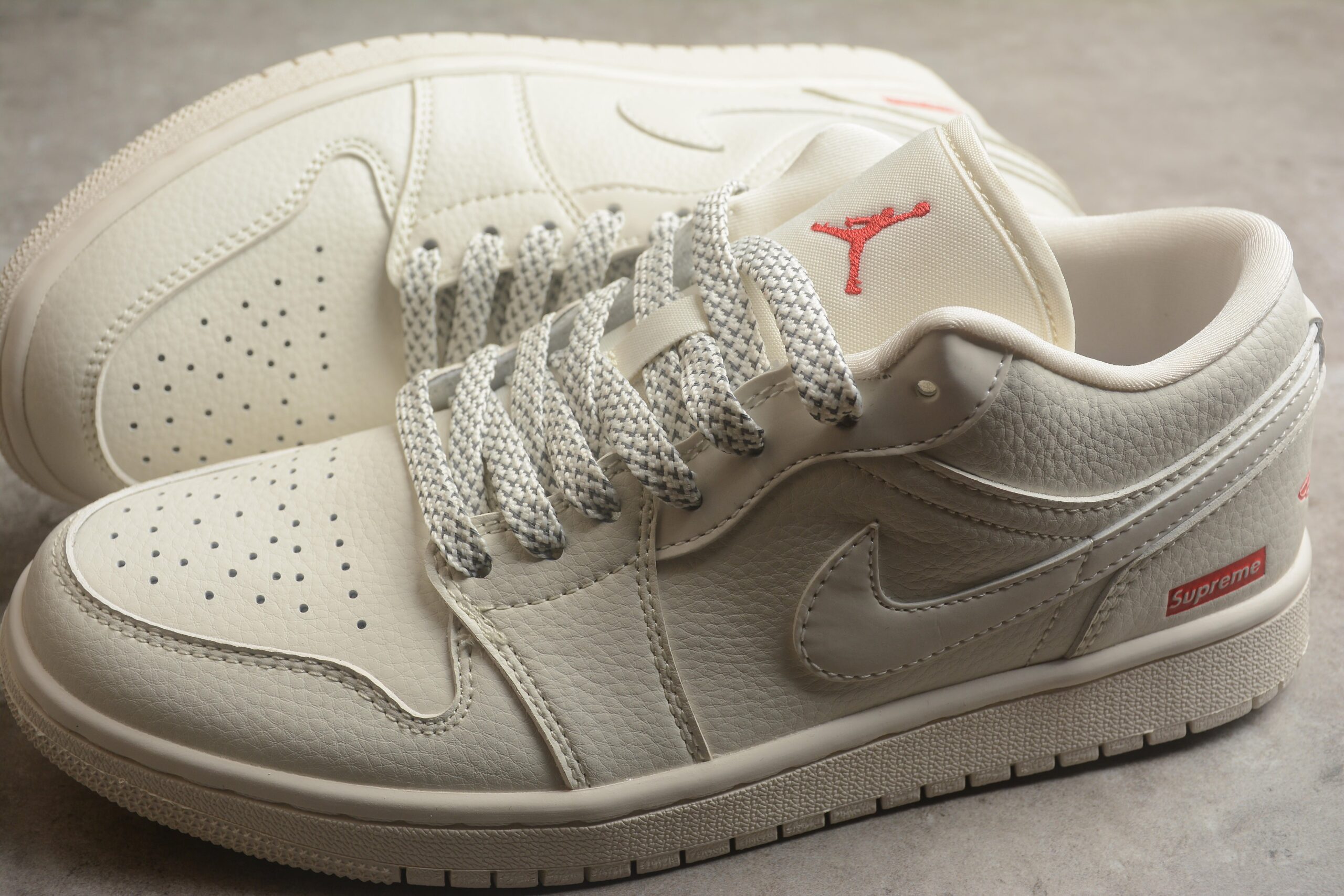 Supreme x Air Jordan 1 Low AJ1 WG8850-00213 - Image 3