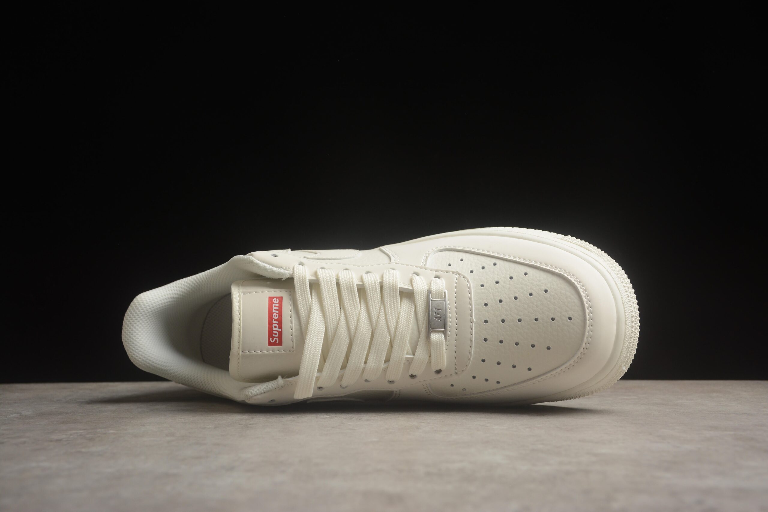 Supreme x Nk Air Force 1'07 Low HD1968-007 - Image 3