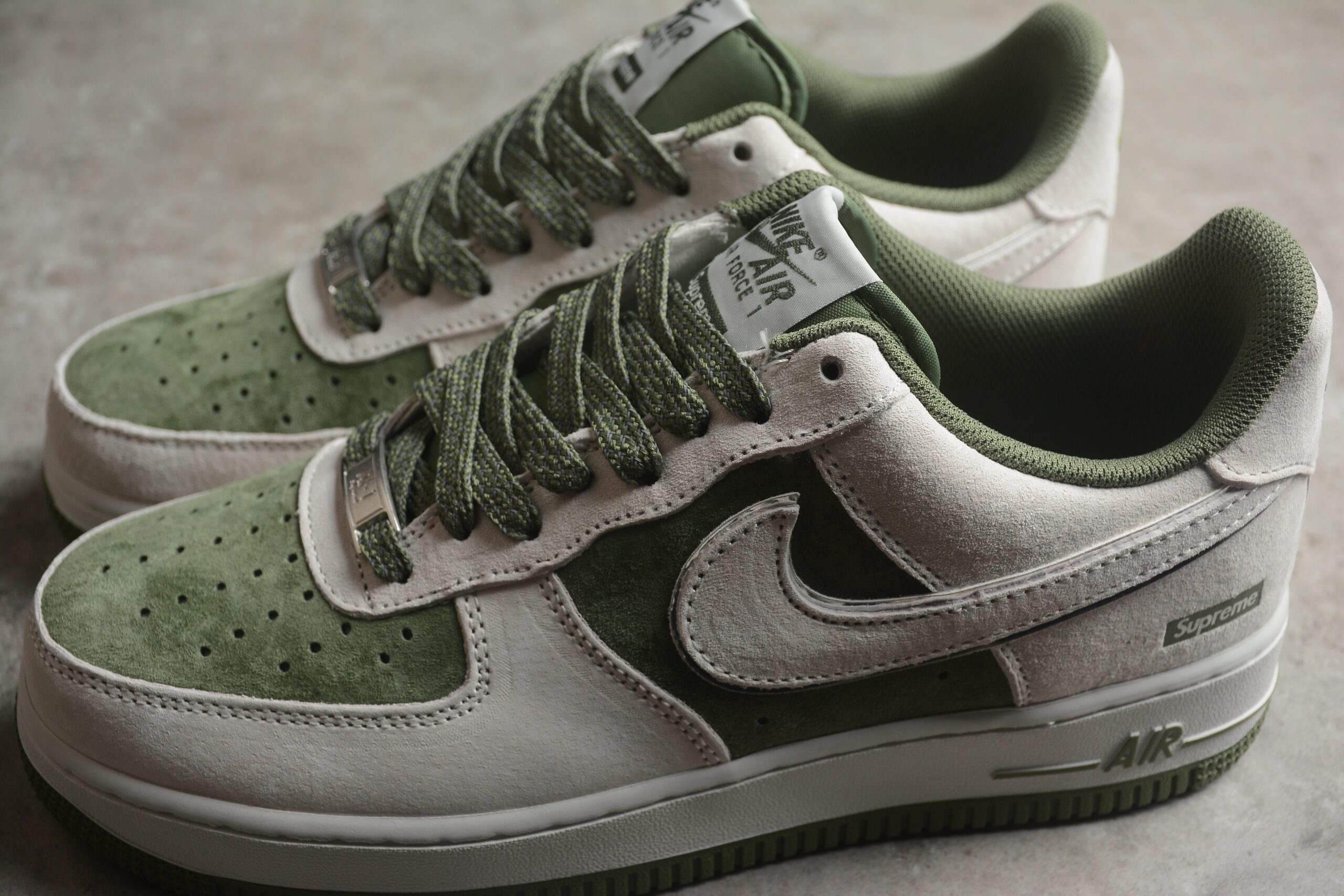Supreme x Nk Air Force 1'07 Low ME2392-106 - Image 3