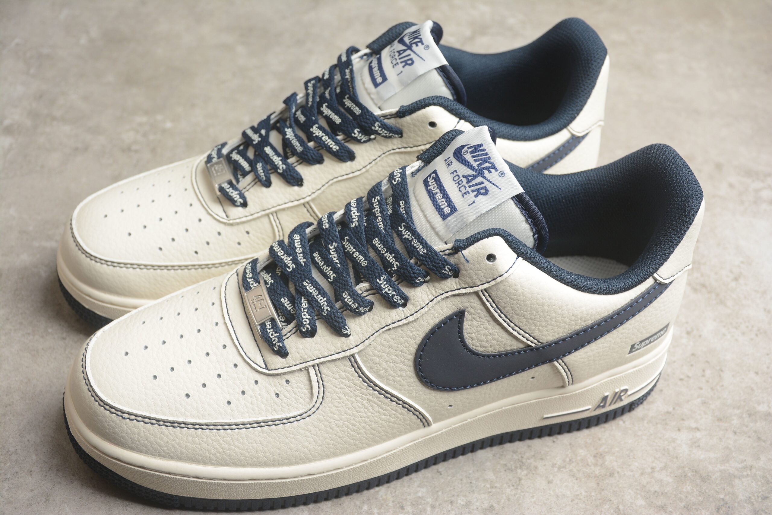 Supreme x Nk Air Force 1'07 Low SU0220-005 - Image 2