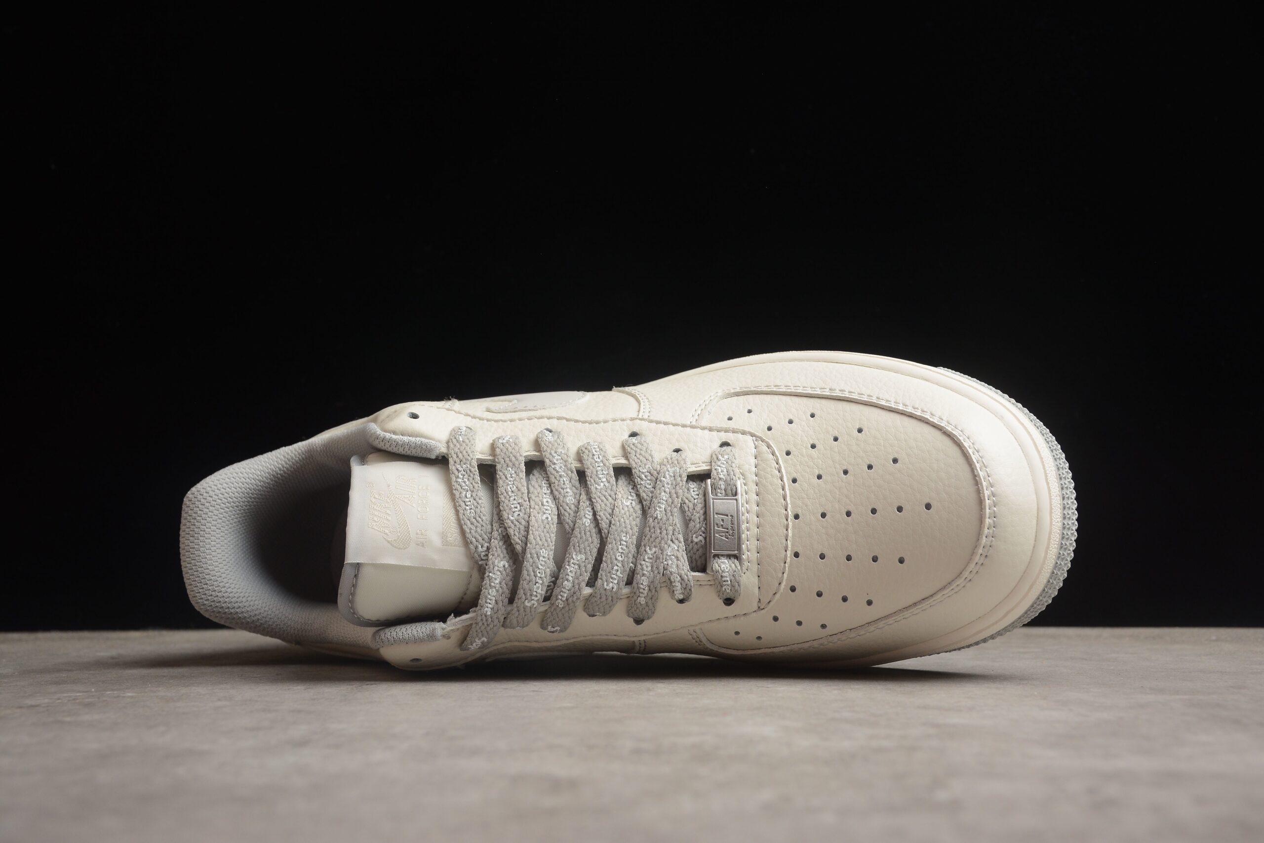 Supreme x Nk Air Force 1'07 Low SU0220-007 - Image 5
