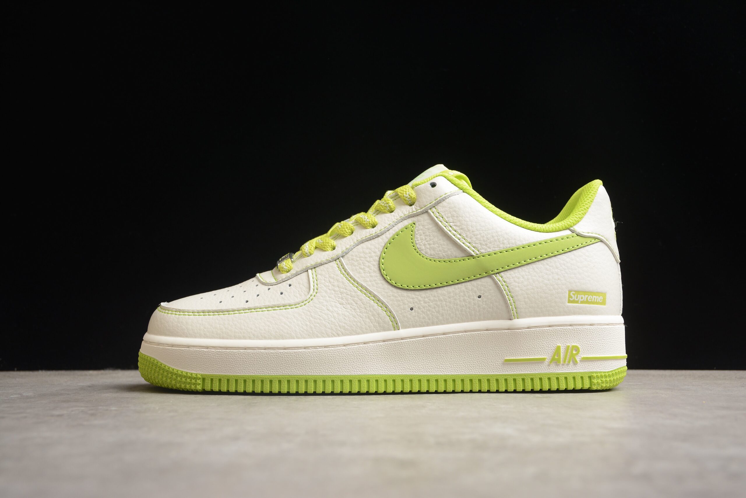 Supreme x Nk Air Force 1'07 Low SU0220-008 - Image 2