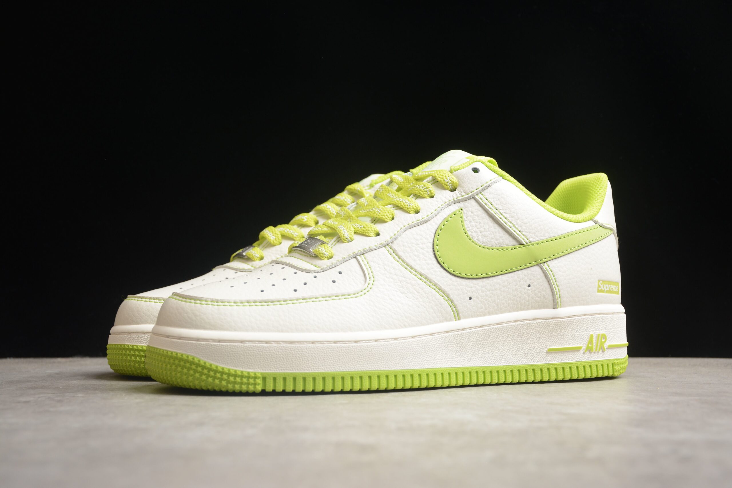 Supreme x Nk Air Force 1'07 Low SU0220-008 - Image 4