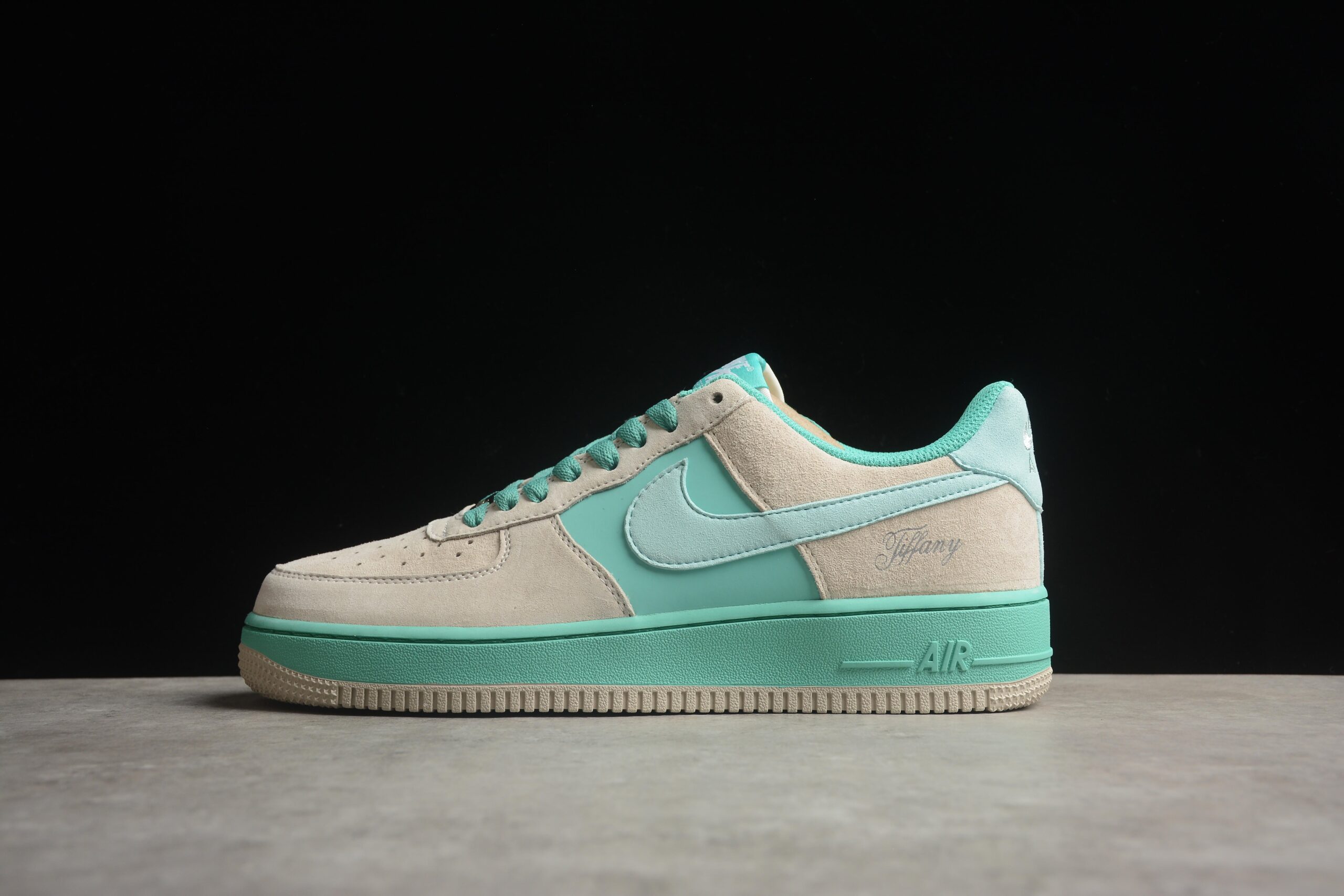 Tiffany & Co. x Nk Air Force 1'07 Low SP "Friends and Family" DZ1382-222 - Image 5