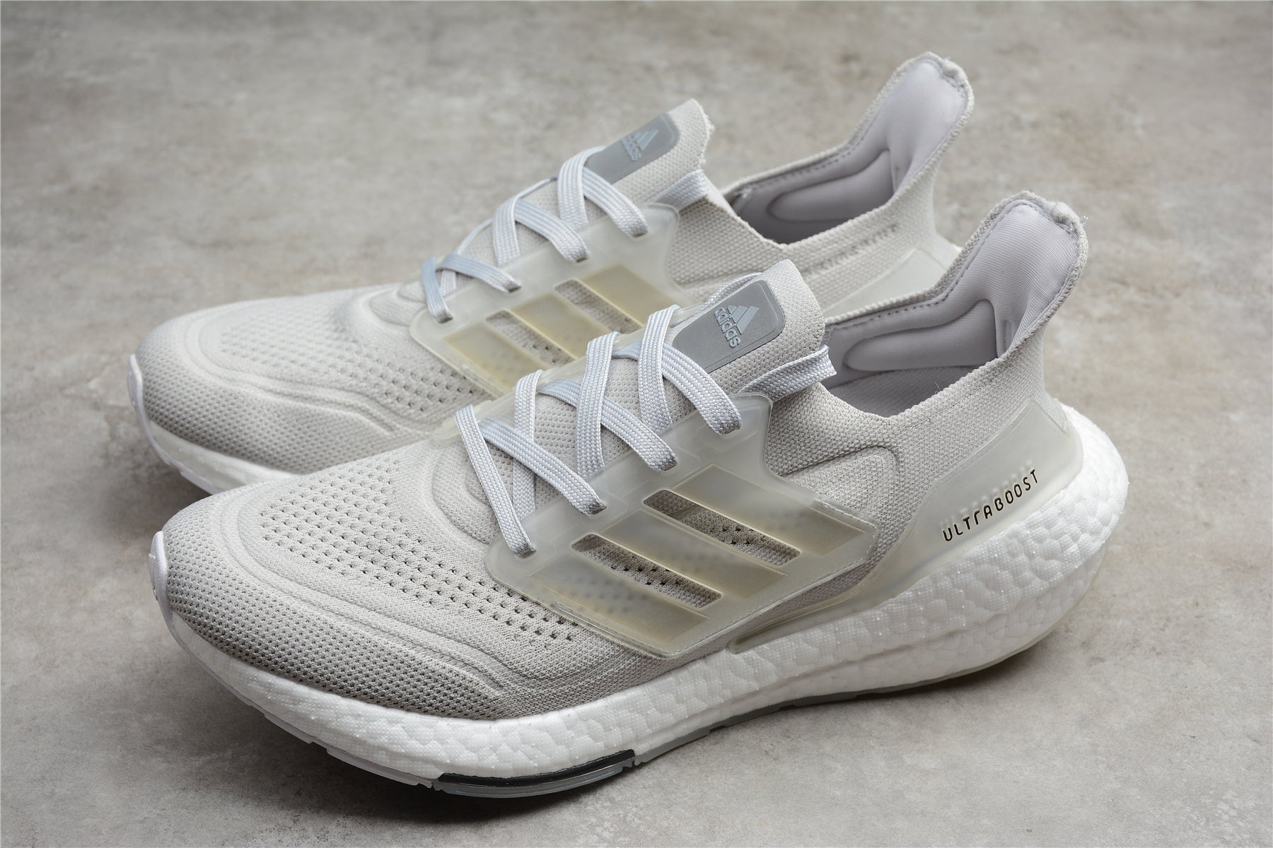 UltraBoost 21 UB21 FY0556 - Image 2