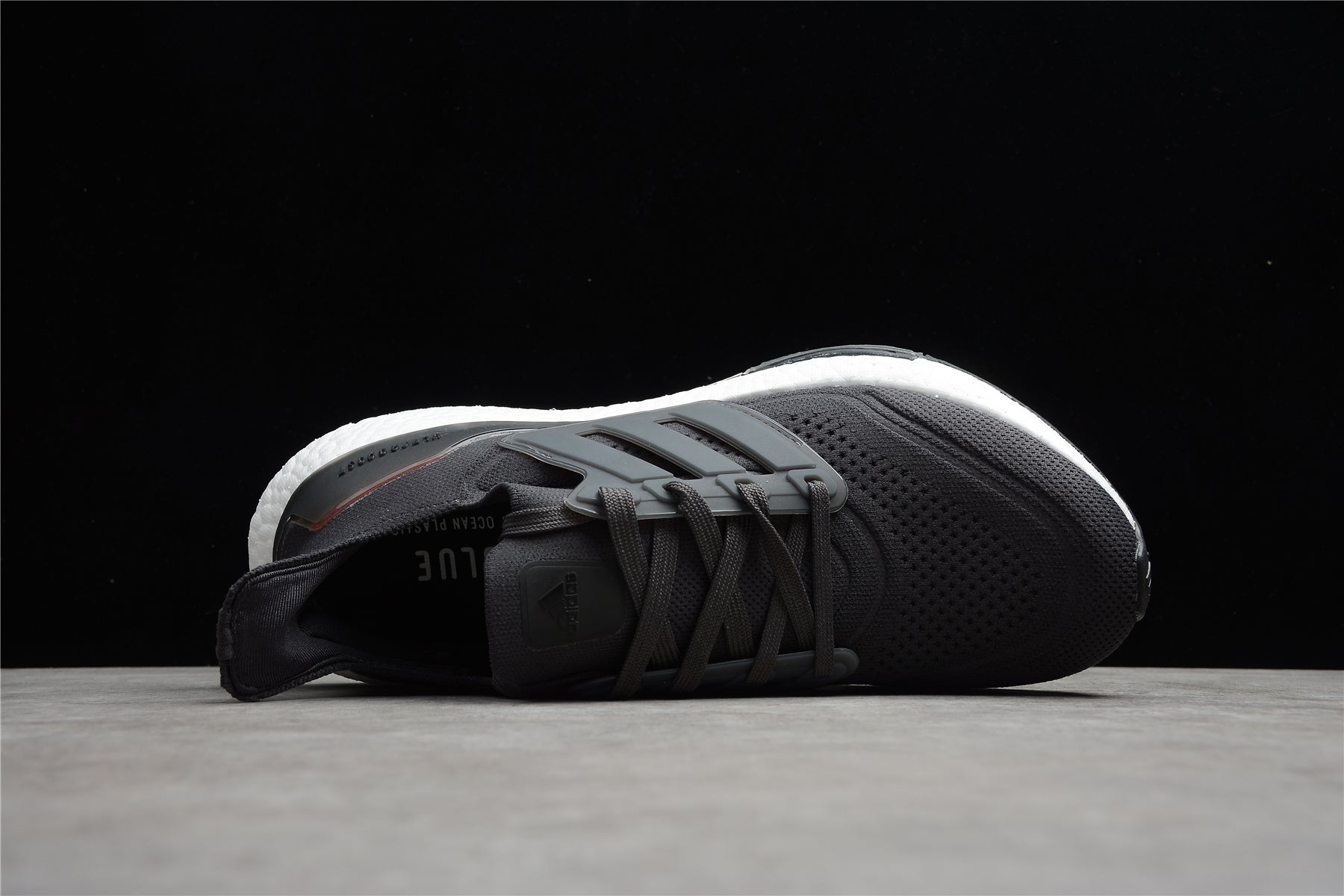 UltraBoost 21 UB21 FZ2058 - Image 5
