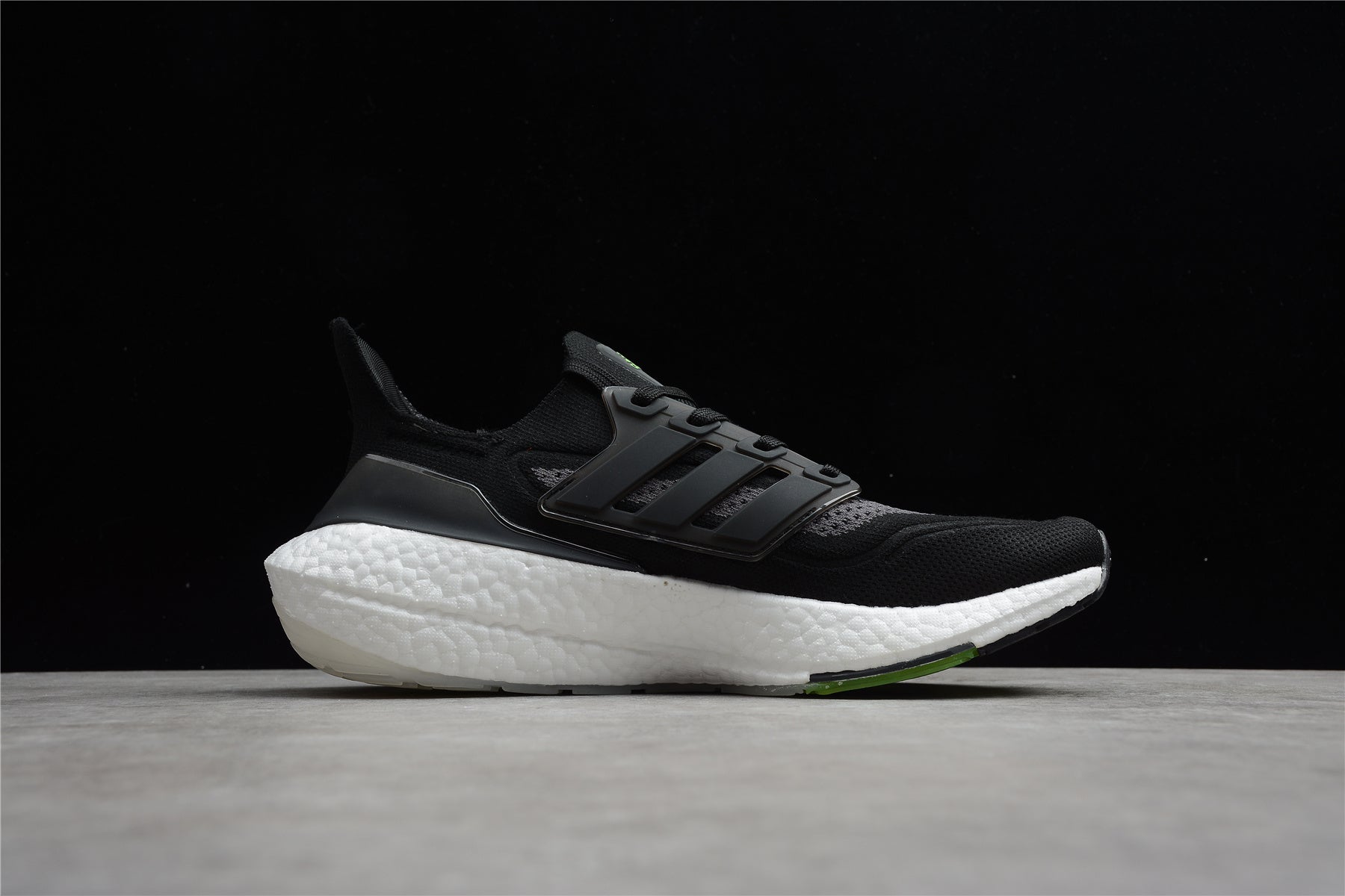 Ultra Boost UB21 FZ2056
