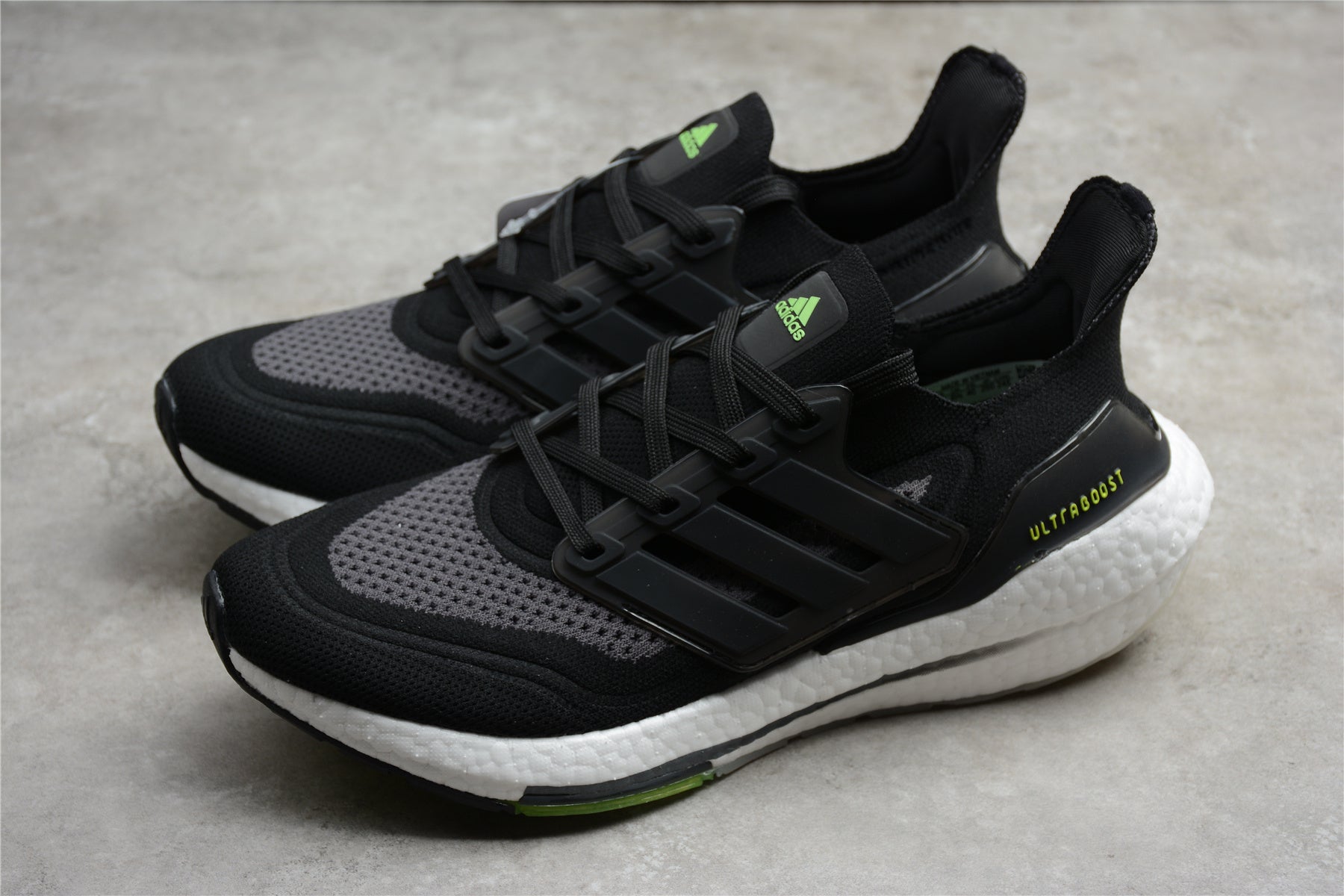 Ultra Boost UB21 FZ2056 - Image 2