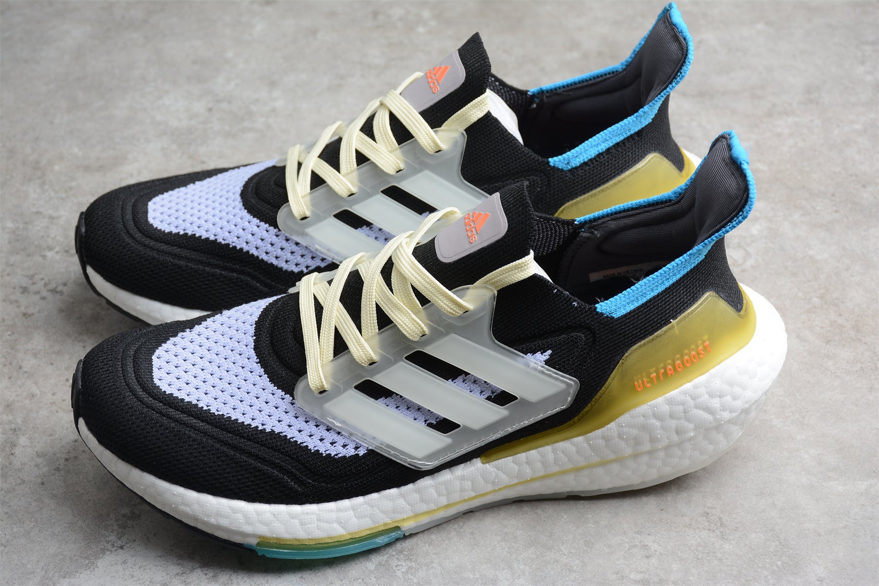 Ultra Boost UB21 S23836 - Image 2