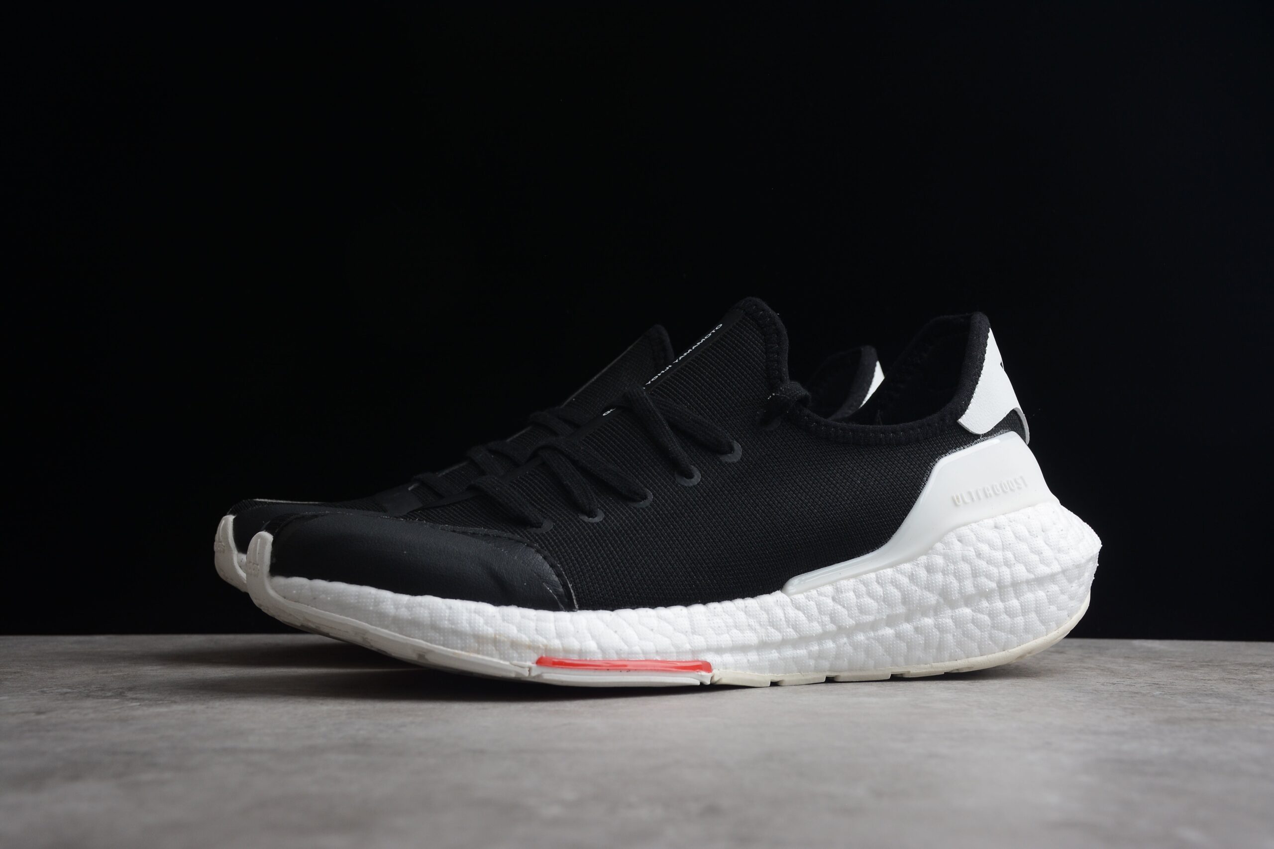 Ultra Boost UB21 Y3 - Image 4