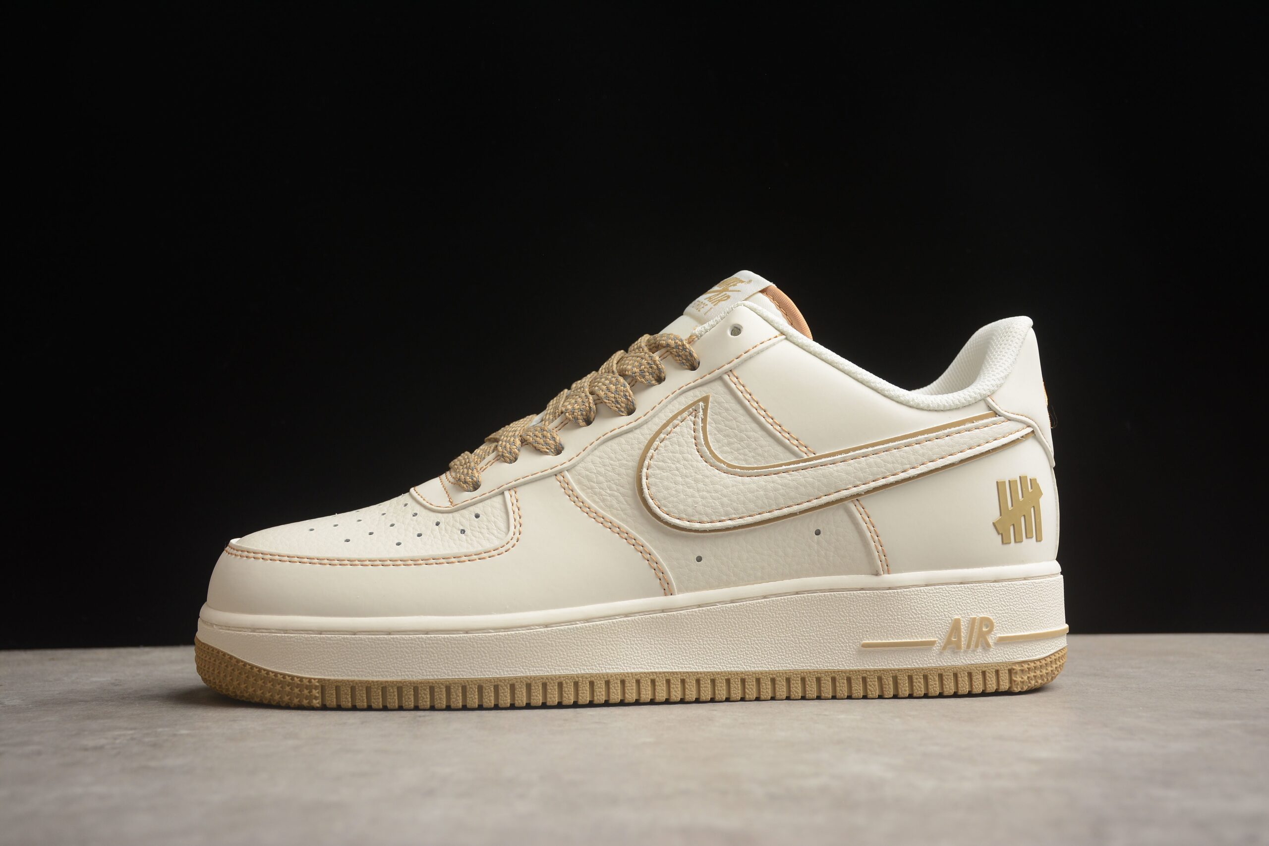 Undefeated x Nk Air Force 1'07 Low UT2022-028 - Image 4