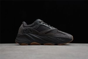 Yeezy Boost 700 Utility Black