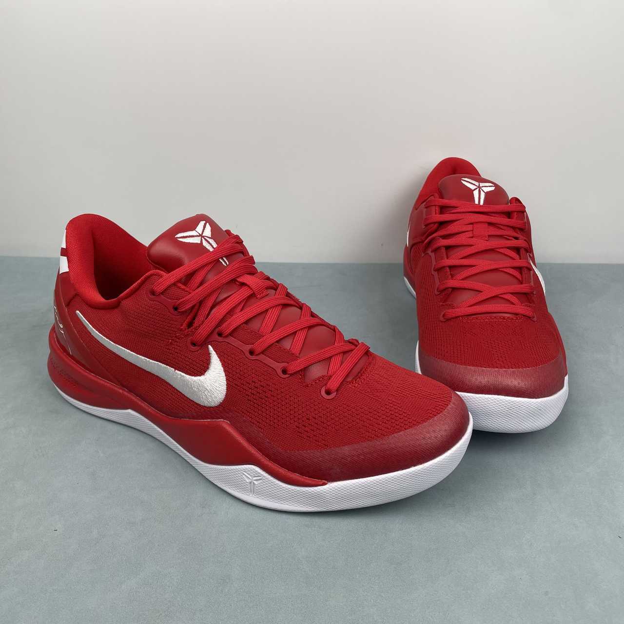 Nike Kobe VIII - Image 2