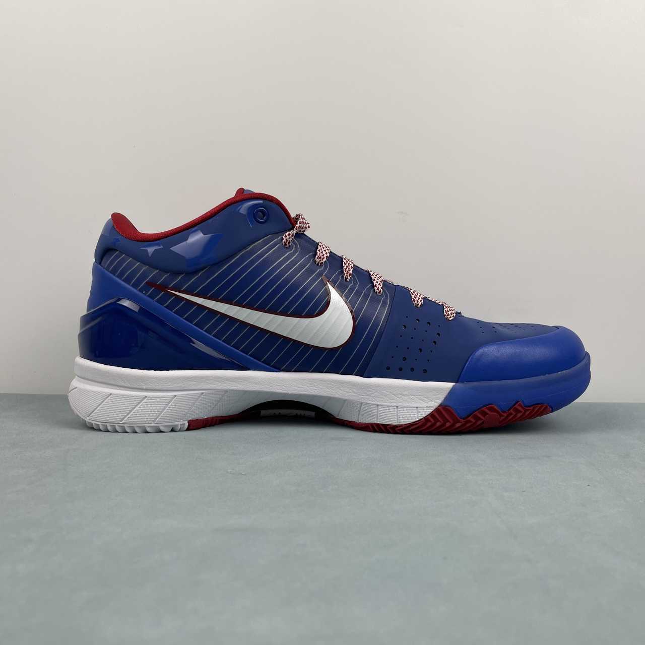 Nike Kobe IV - Image 2