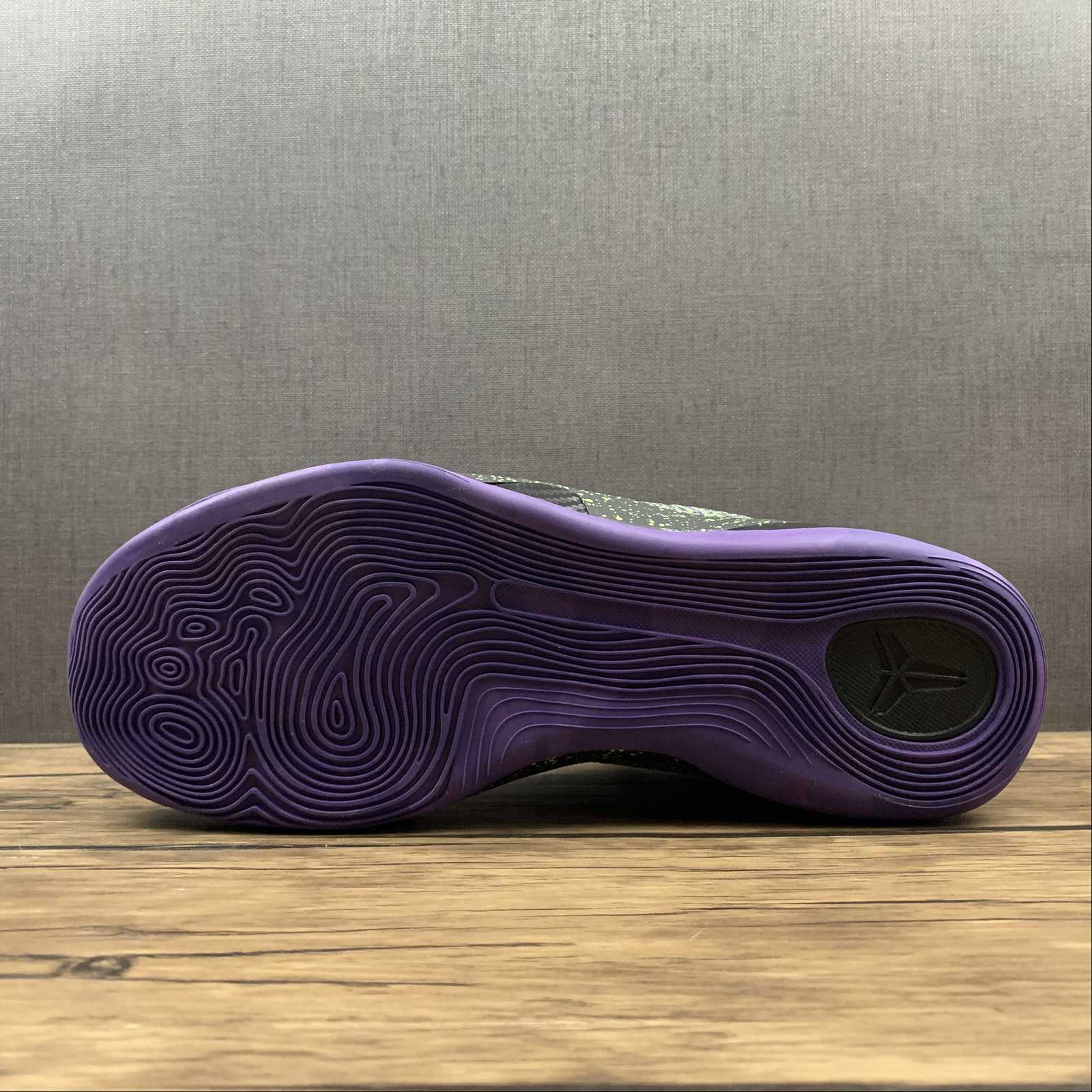 Kobe PROTRO 677992-998 - Image 5