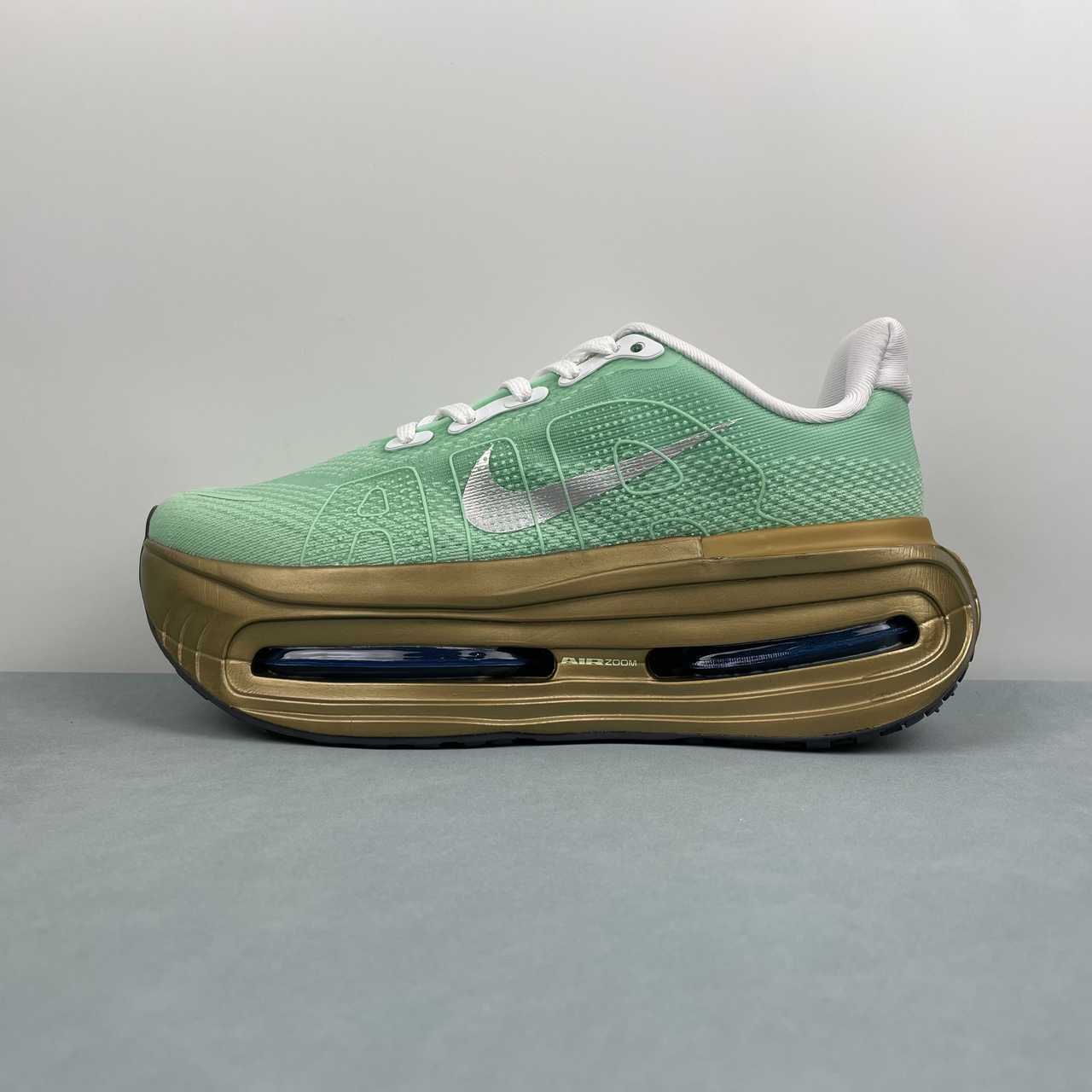 NIKE Vomero Premium - Image 2