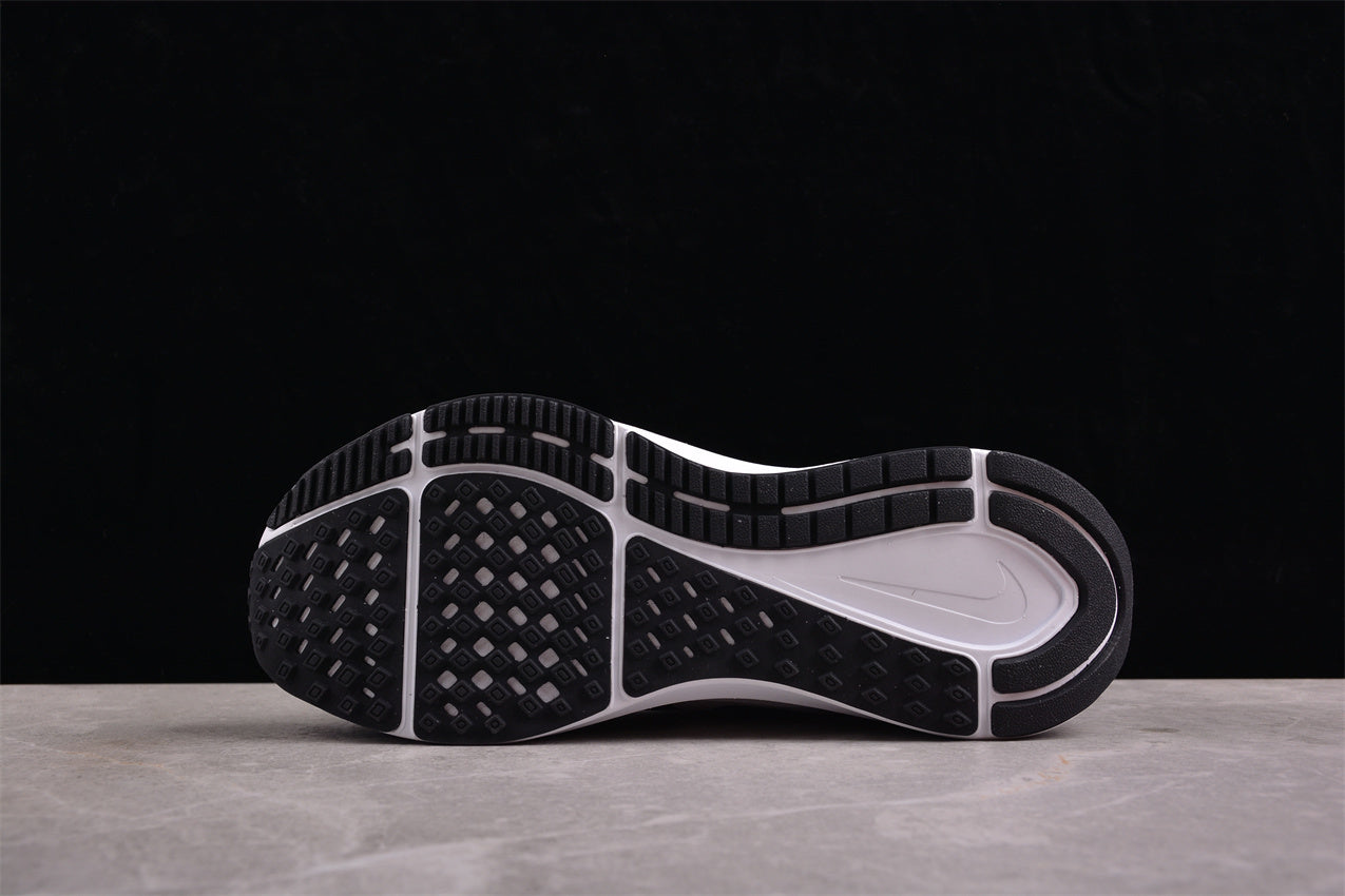 Nike Air Zoom Structure 25 - Image 4