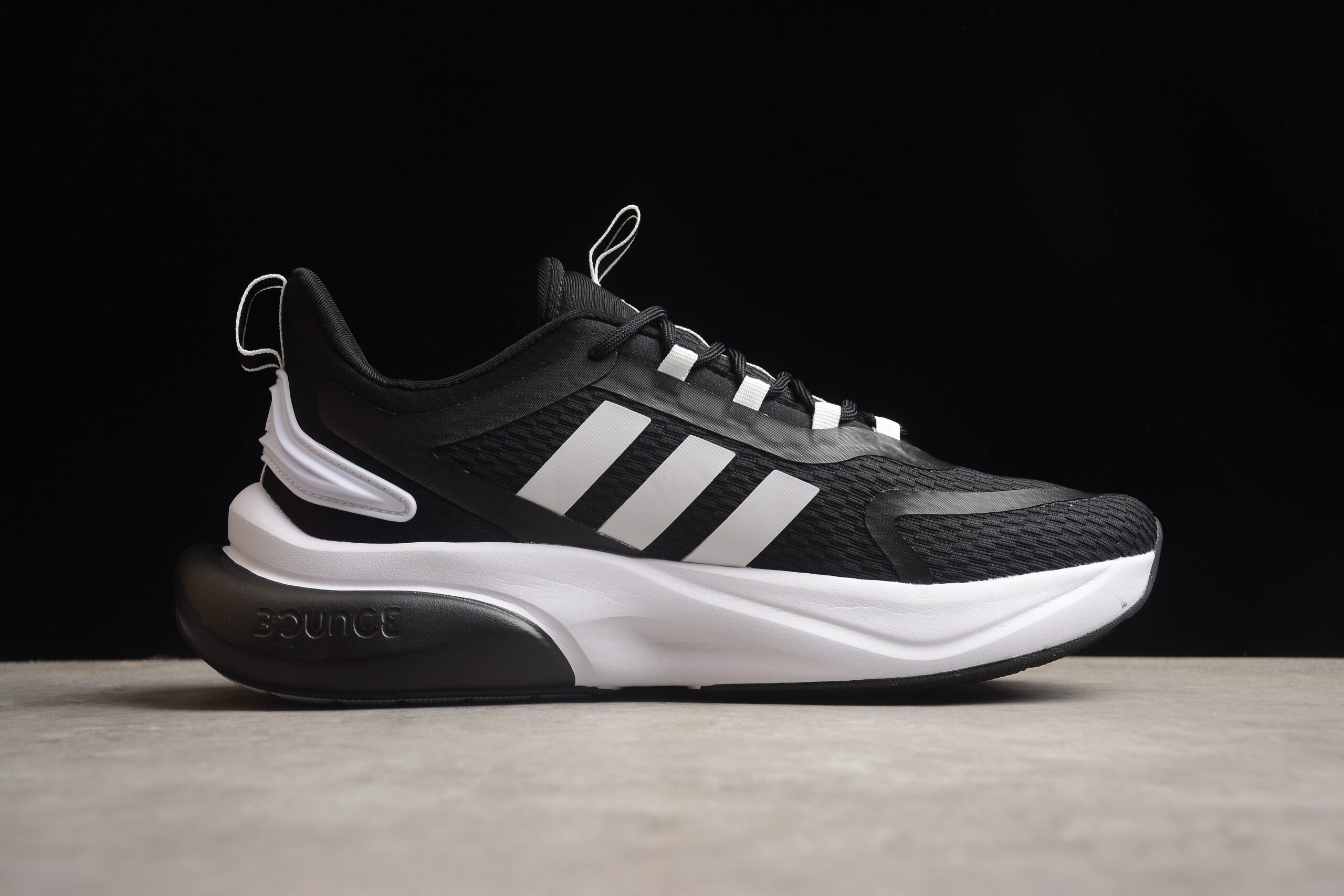 adidas AlphaBounce + HP6636
