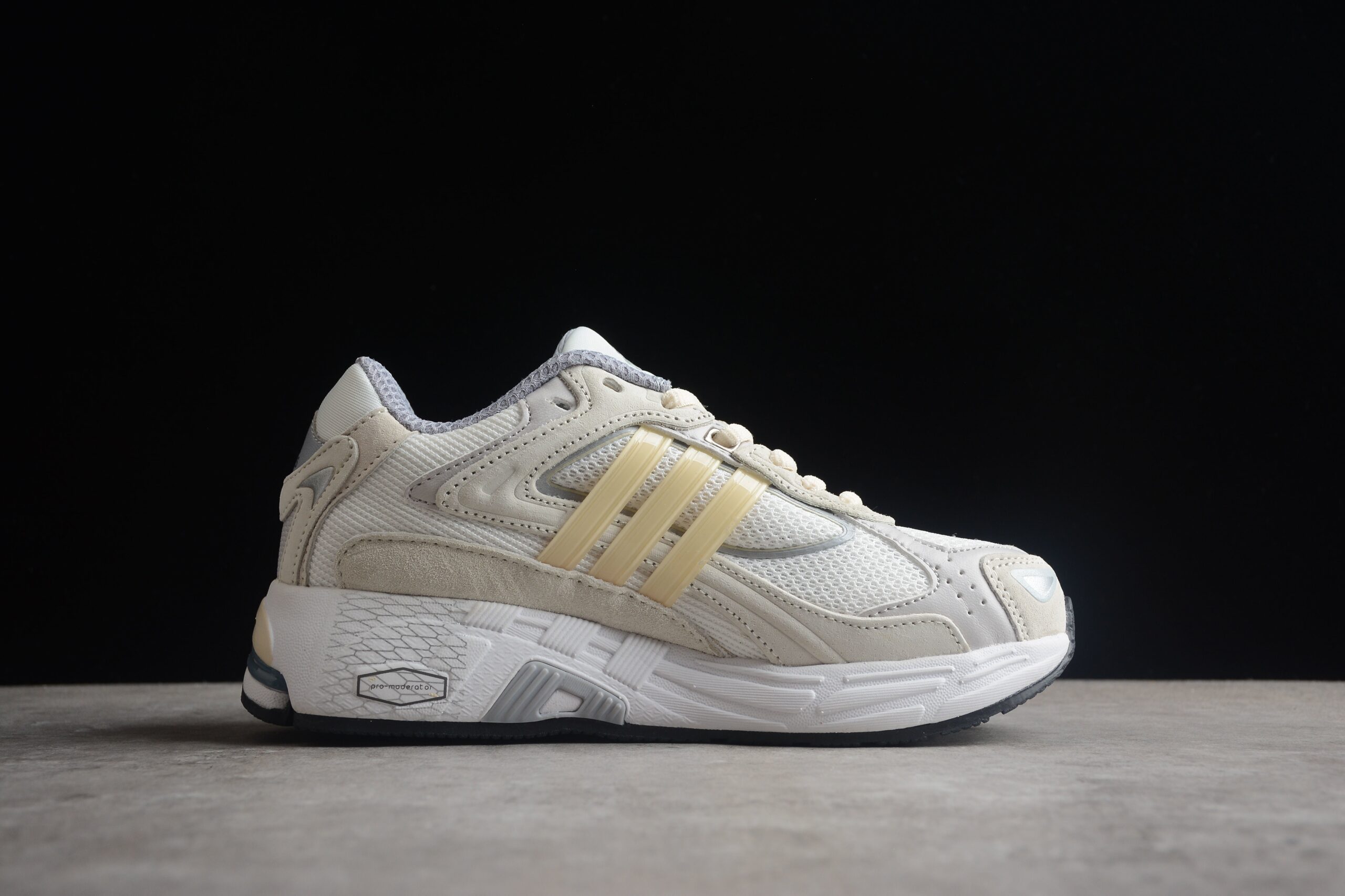 adidas Response GZ1562