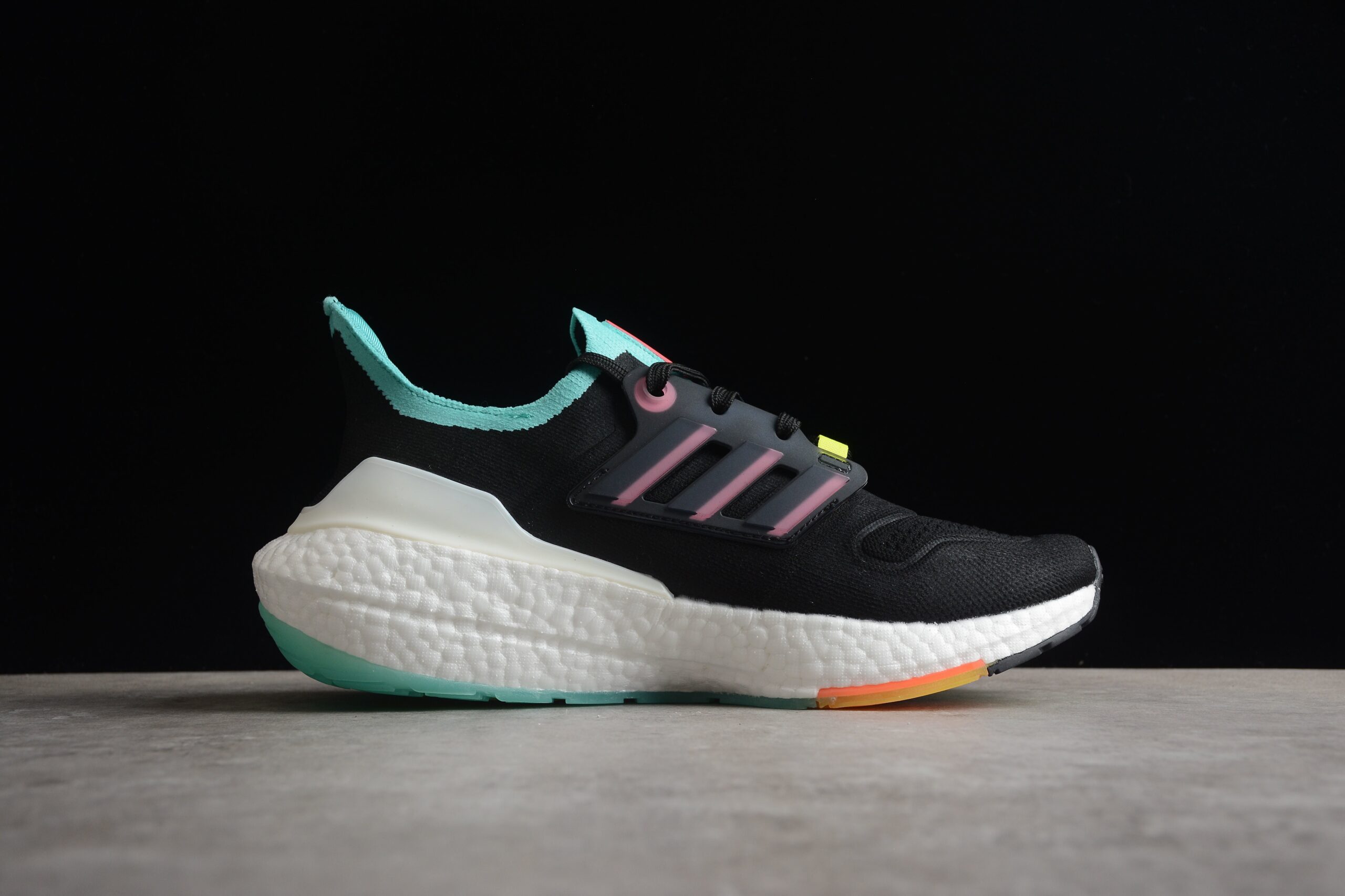 adidas ulrtra boost 22 GY4516