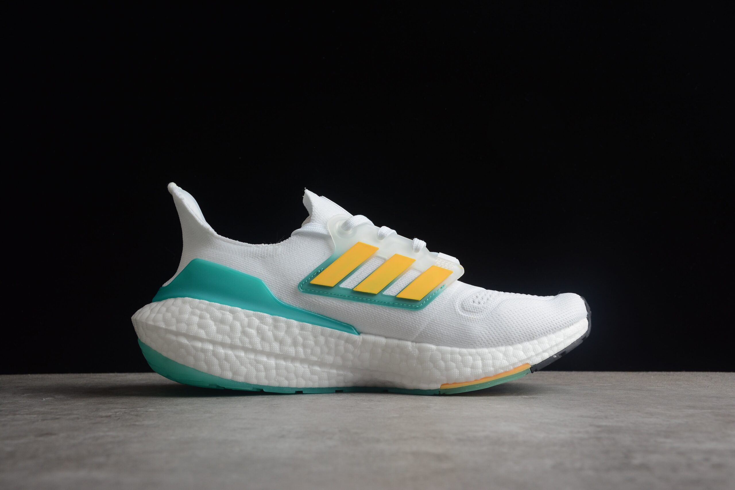 adidas ultra boost 2020 GX5463