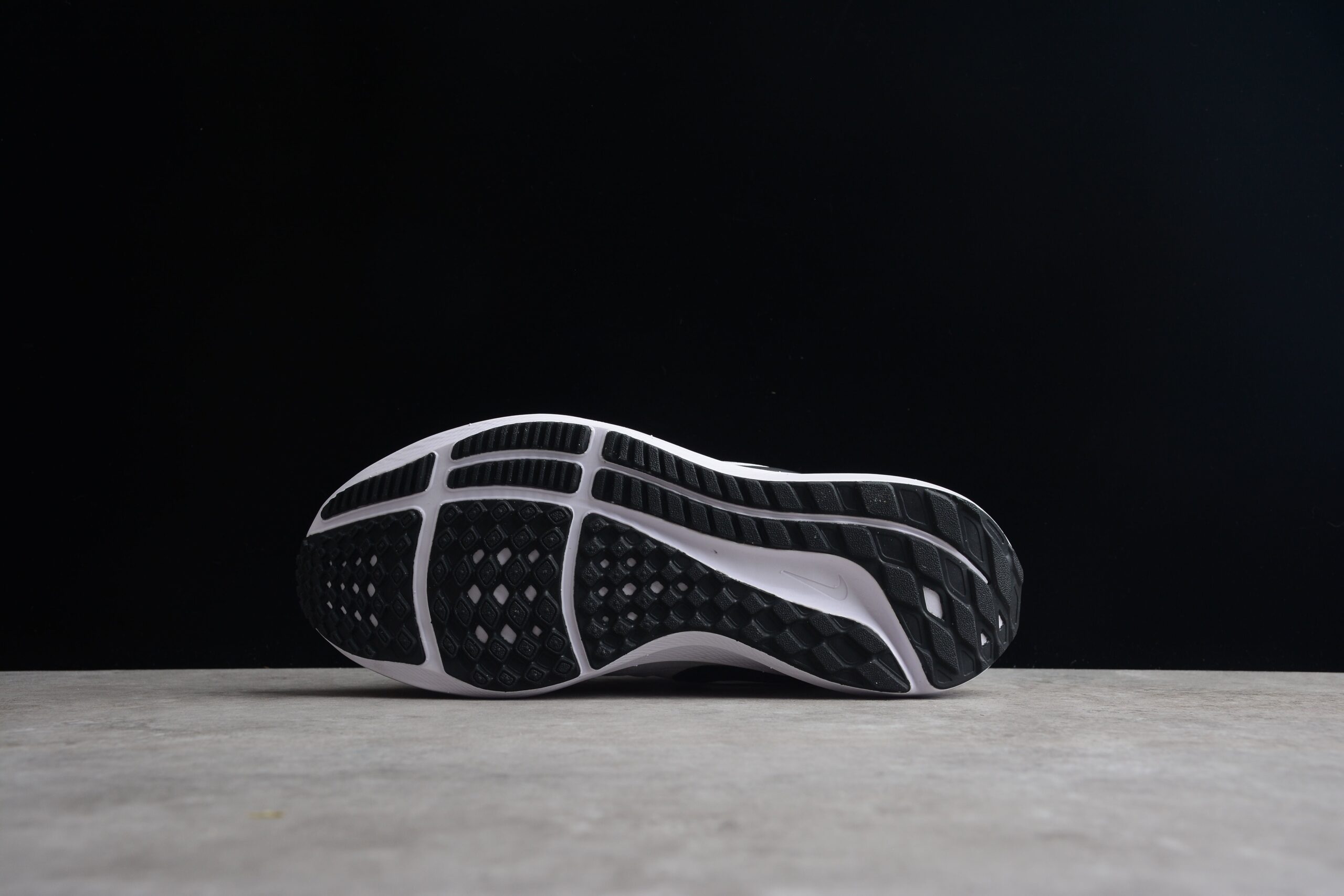 Nike Air Zoom Pegasus 39 'White/Black' - Image 5