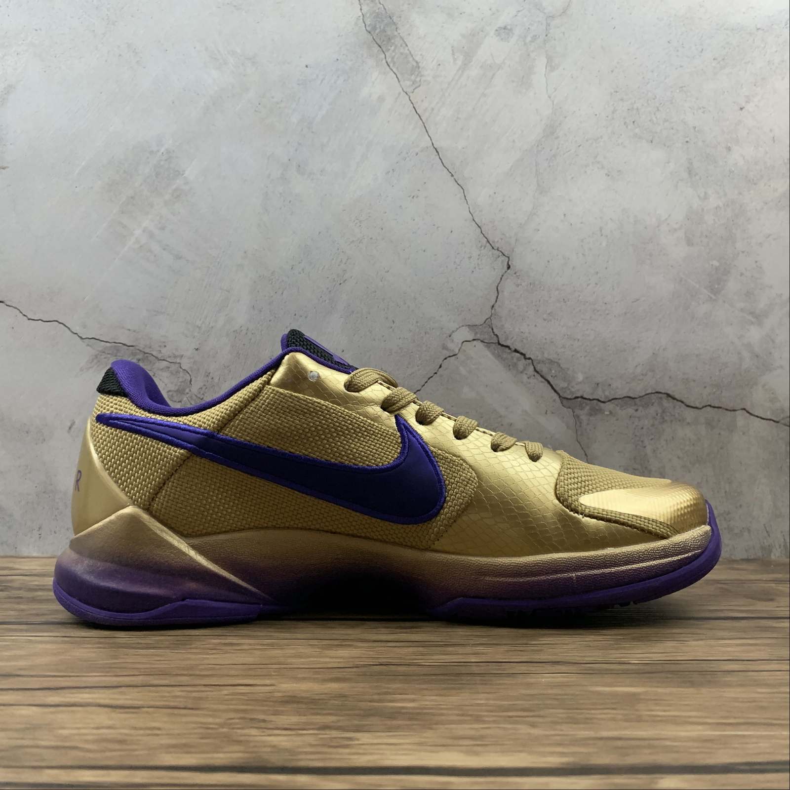 Nike Zoom Kobe - Image 2