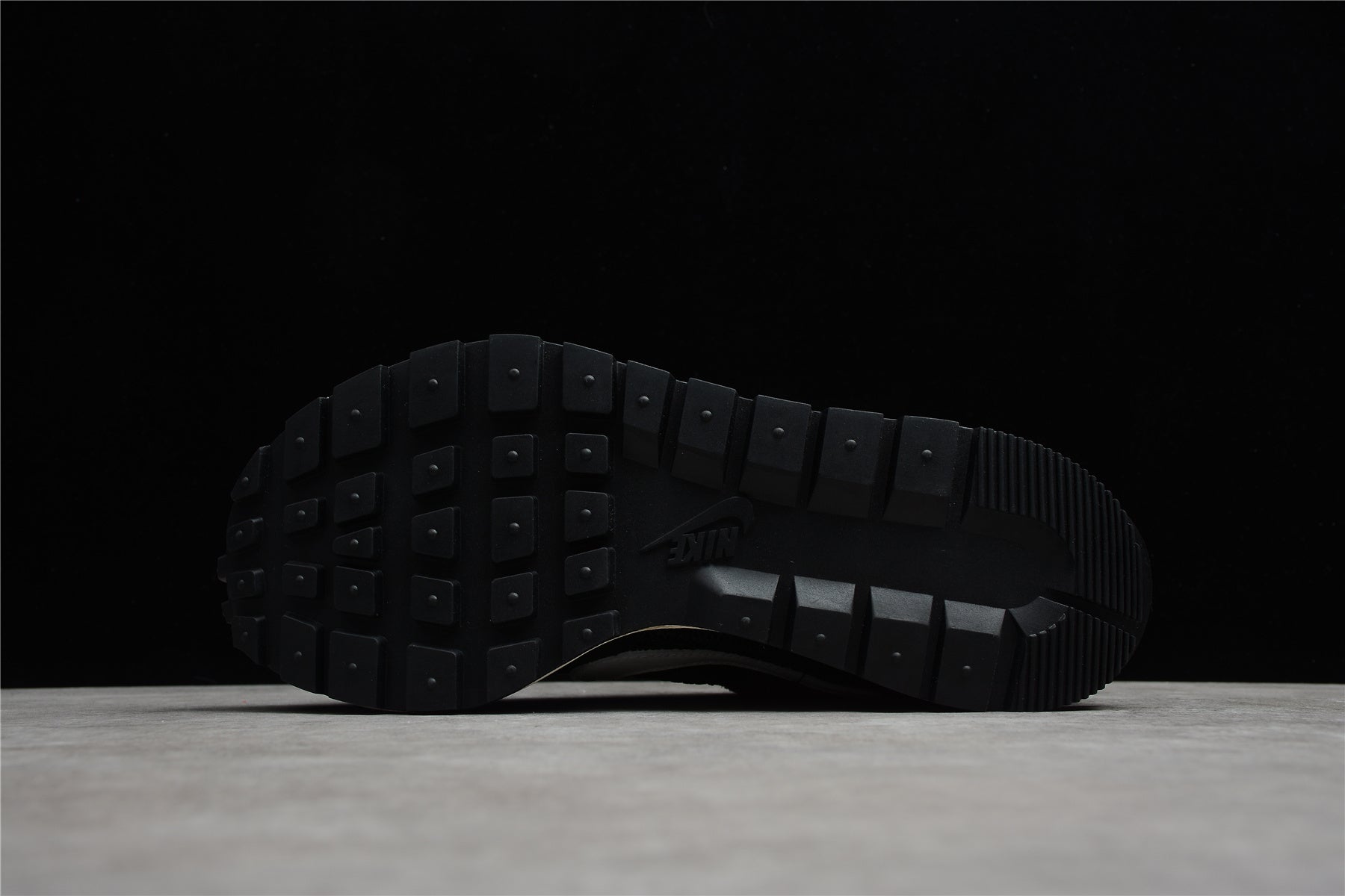 R26 SACAI BV0073-001 - Image 5