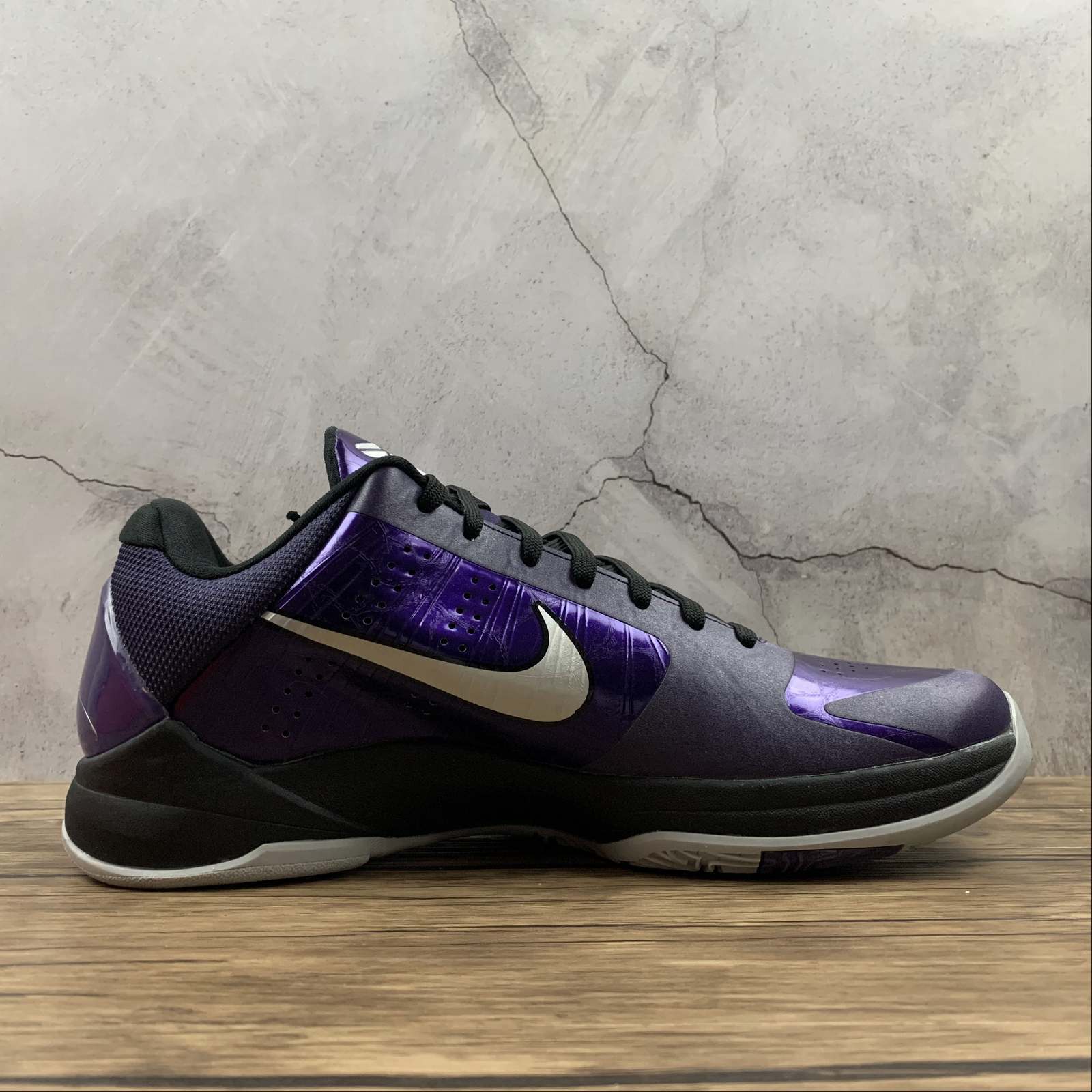 Nike Zoom Kobe 4 PROTRO - Image 3