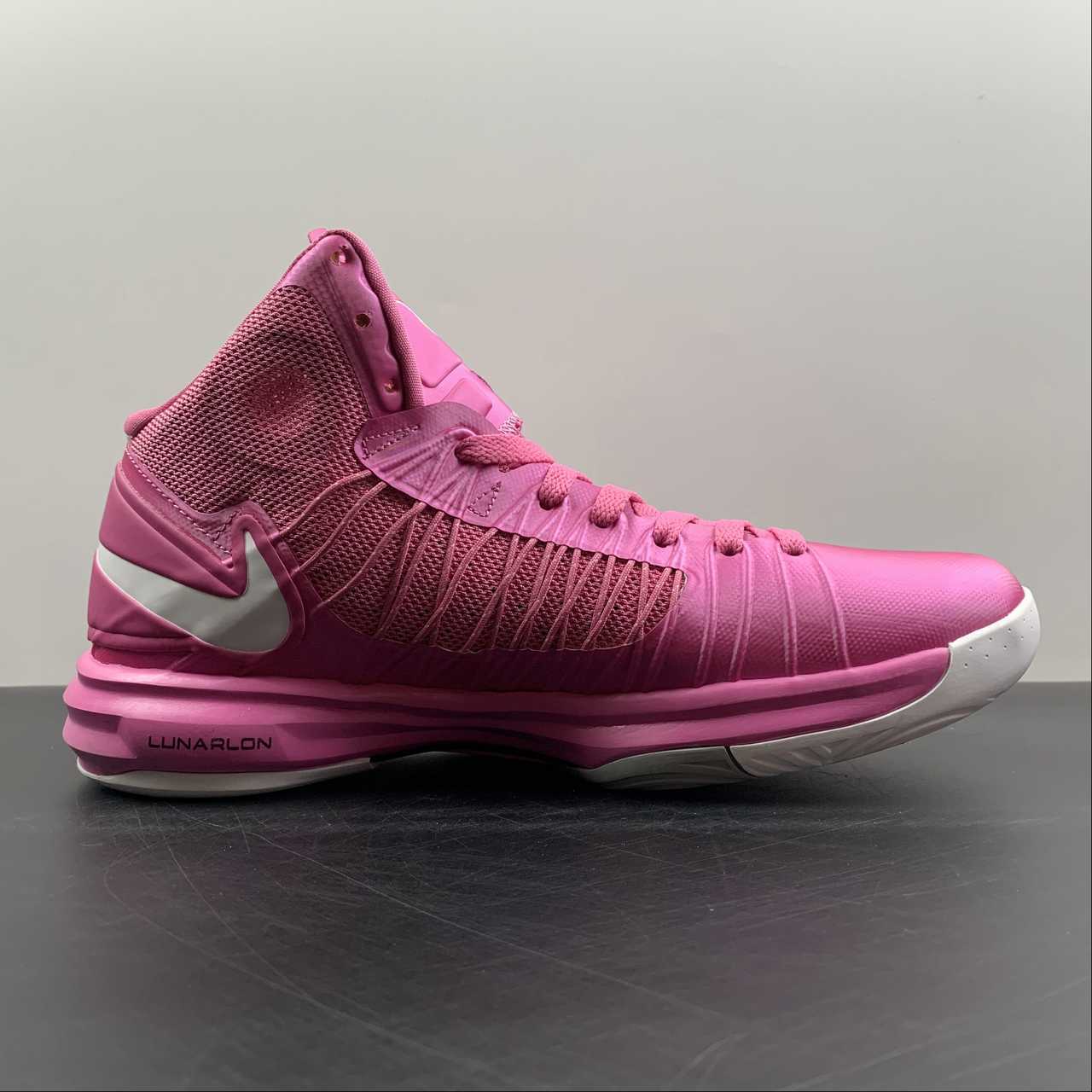 Nike Hyperdunk 2013 'Think Pink' - Image 3