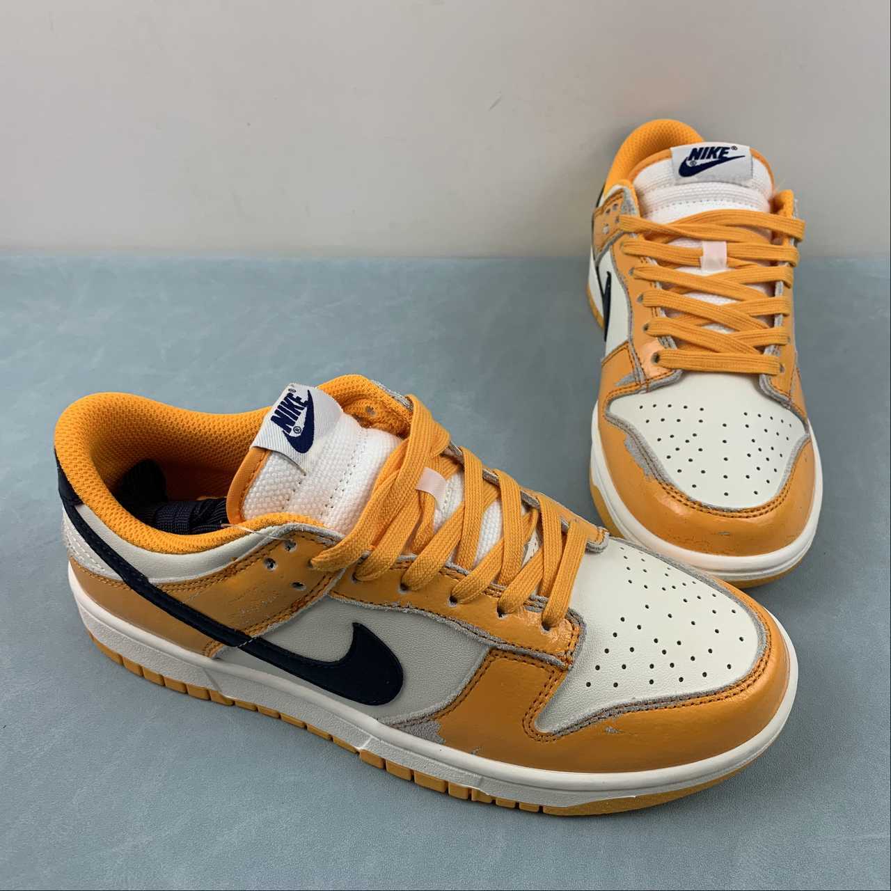 Nike Nike SB Dunk Low Shoes - Image 4