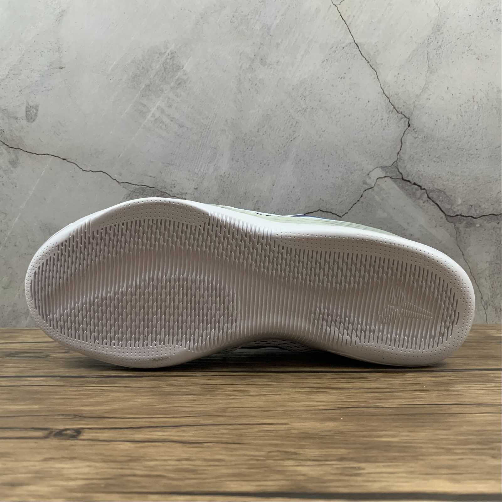 Kobe PROTRO 836184-154 - Image 4