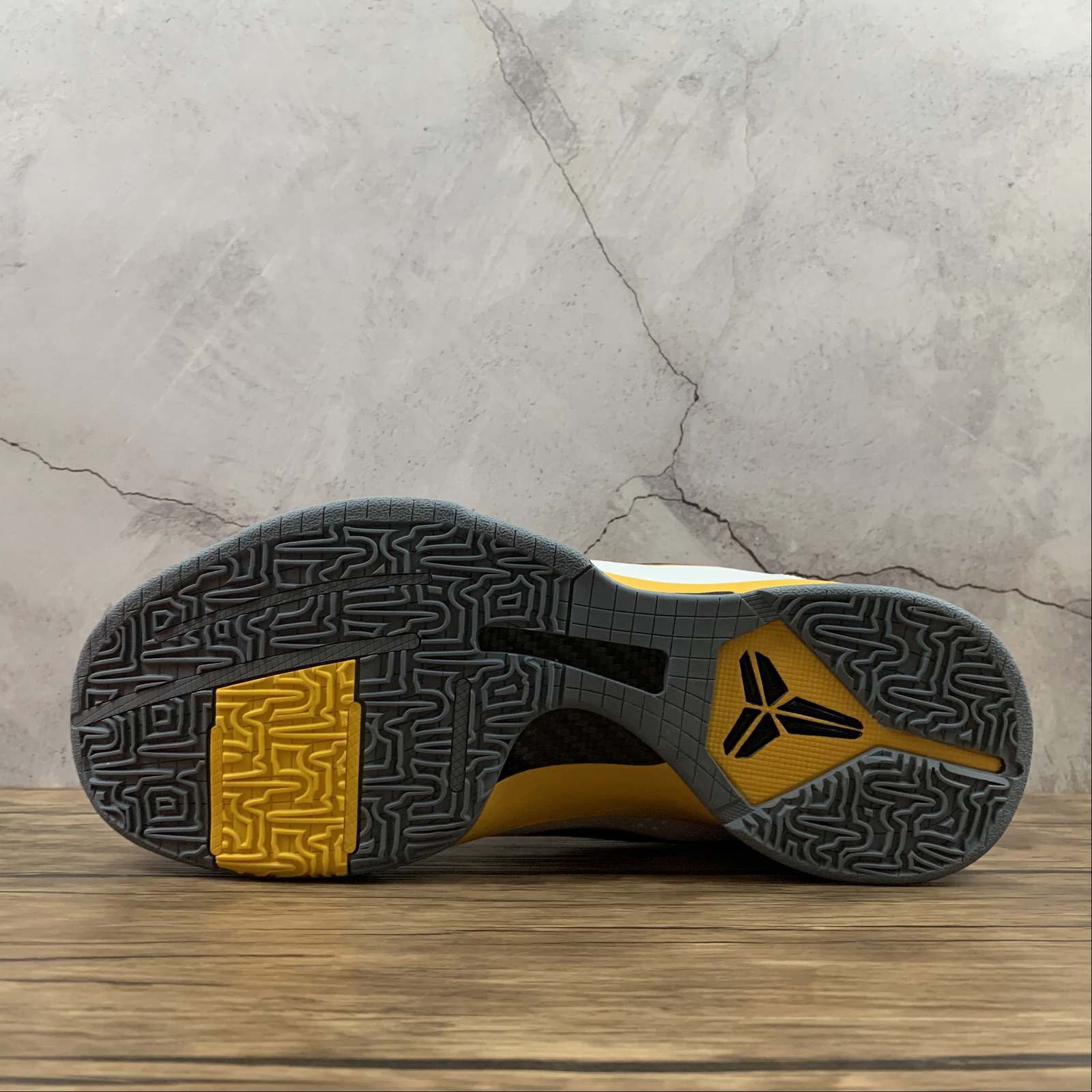 Nike Zoom Kobe - Image 5