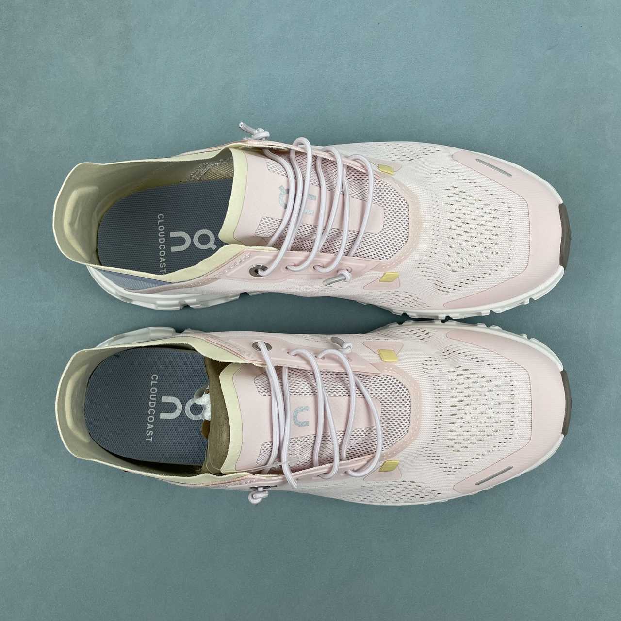 On Cloud 6 Coast - Image 4