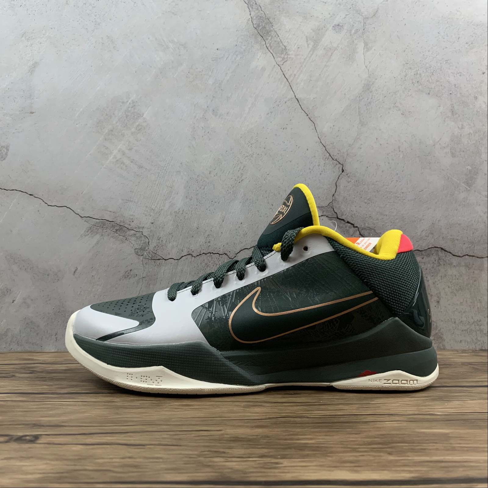Nike Zoom Kobe 4PROTRO - Image 3