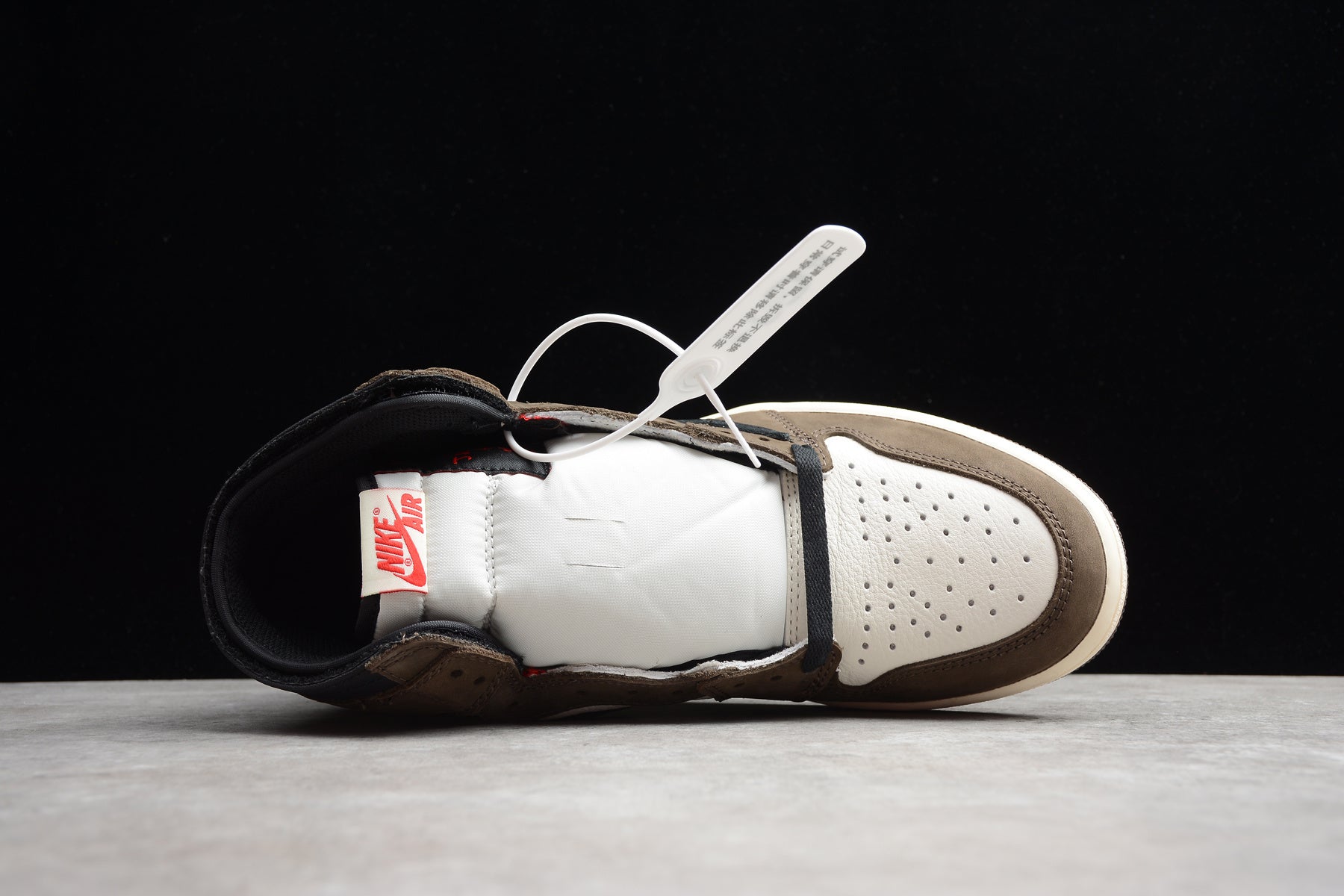 Air Jordan 1 Retro High OG (R45 CJ Premium Version - Image 5